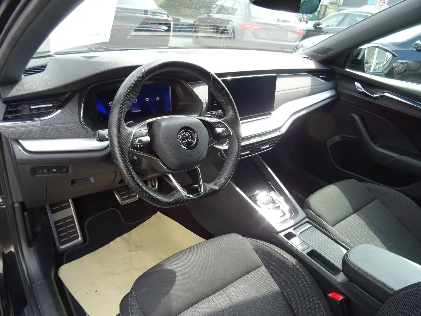 Skoda Octavia Combi First Edition Sportpaket 1.Hand Zwart - 2