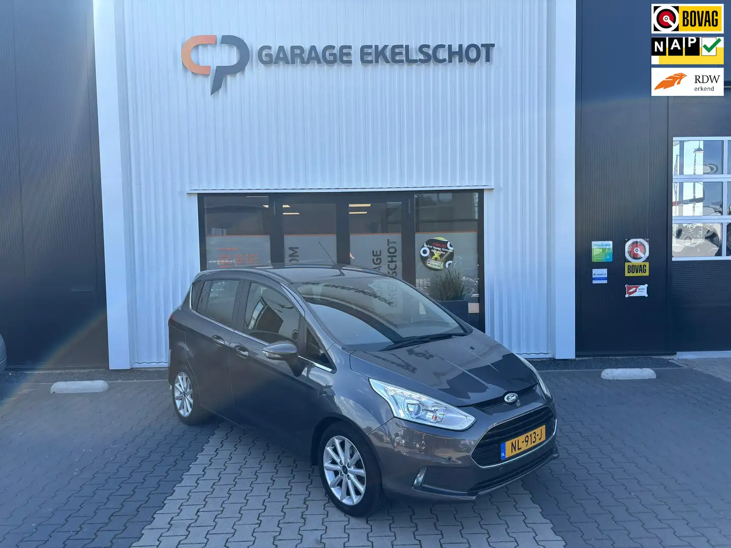 Ford B-Max 1.0 EcoBoost Titanium / Camera / Navi / Cruise con Grijs - 1