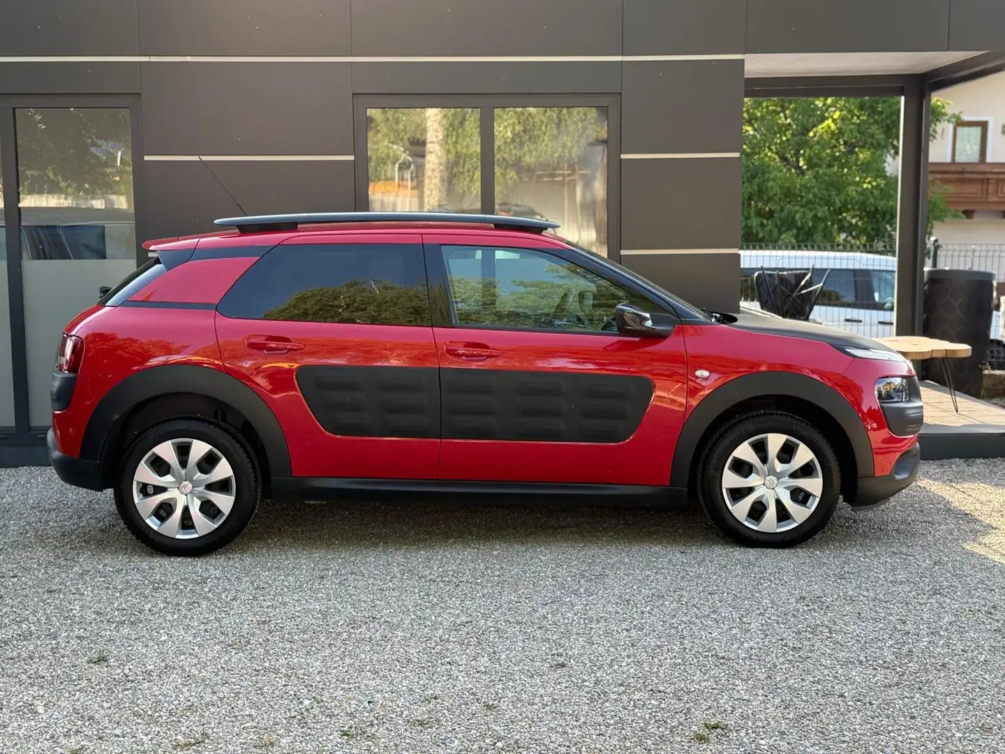 Citroen C4 Cactus *1. Besitz* Rouge - 2