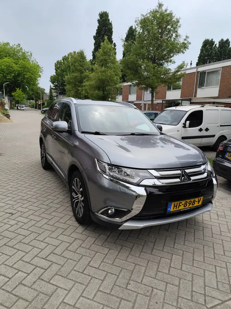 Mitsubishi Outlander 2.0 4WD CVT Plus - 1