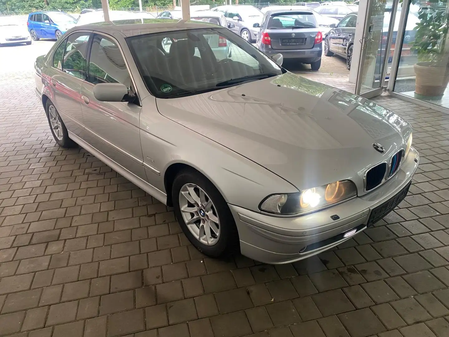 BMW 520 520i Argent - 2