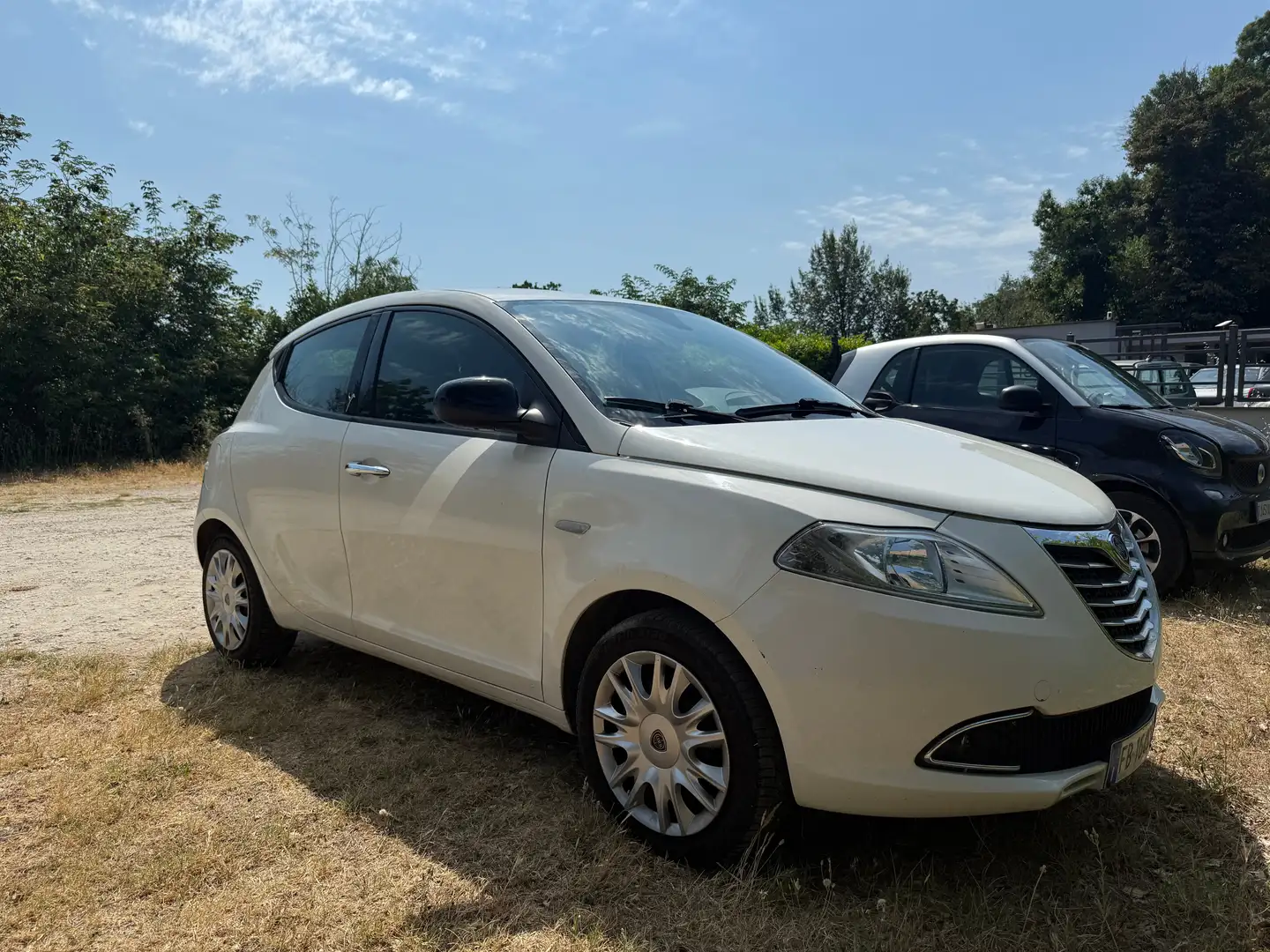 Lancia Ypsilon Ypsilon III 2011 1.2 8v Gold s/CL 69cv E6 Wit - 1