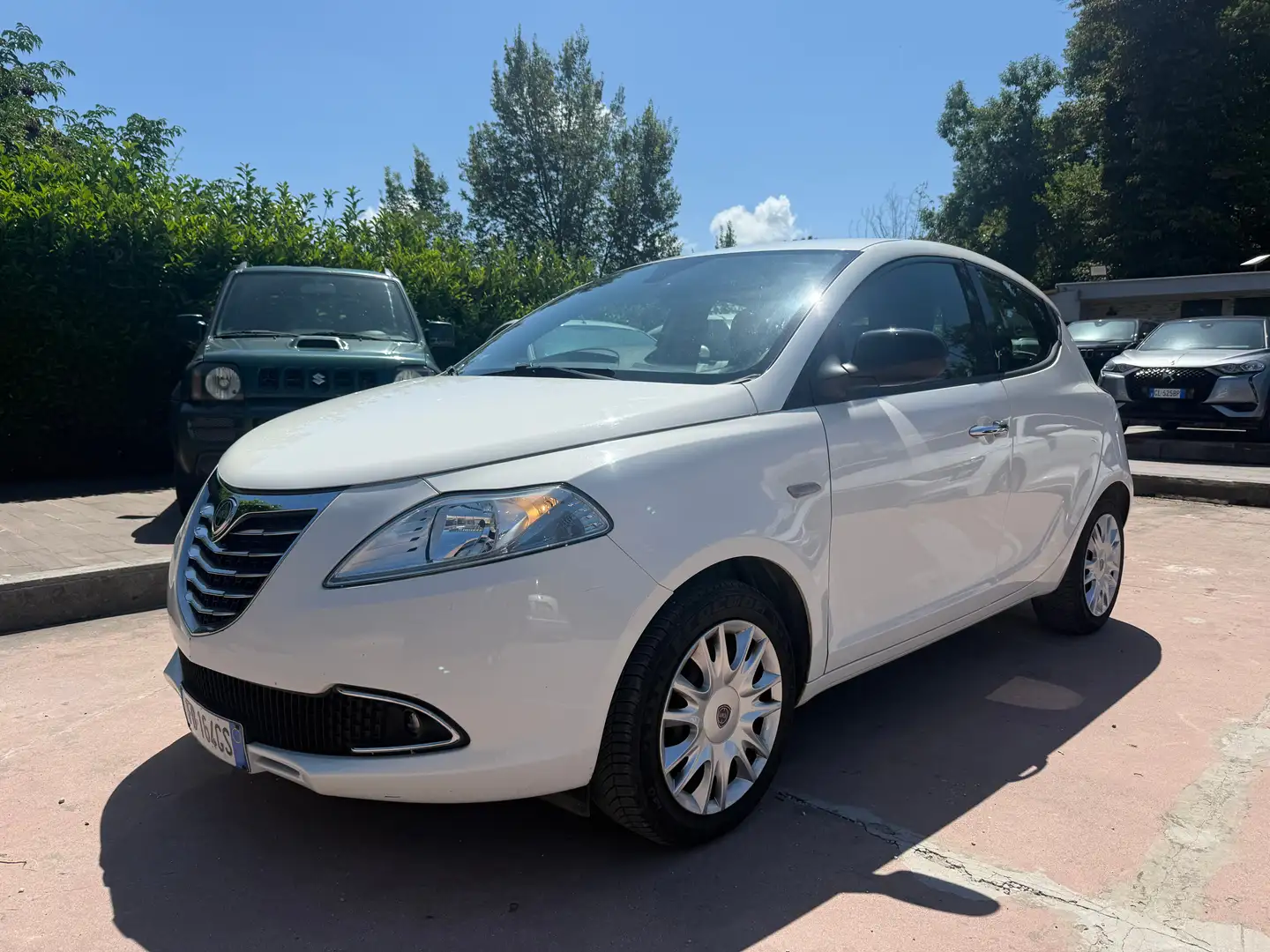 Lancia Ypsilon Ypsilon III 2011 1.2 8v Gold s/CL 69cv E6 Bianco - 1