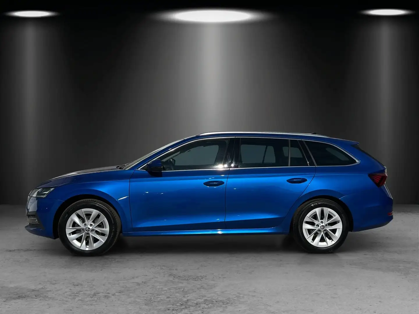 Skoda Octavia Combi 2.0 TDI DSG Style/HUD/ACC/LEDER/ Blau - 2