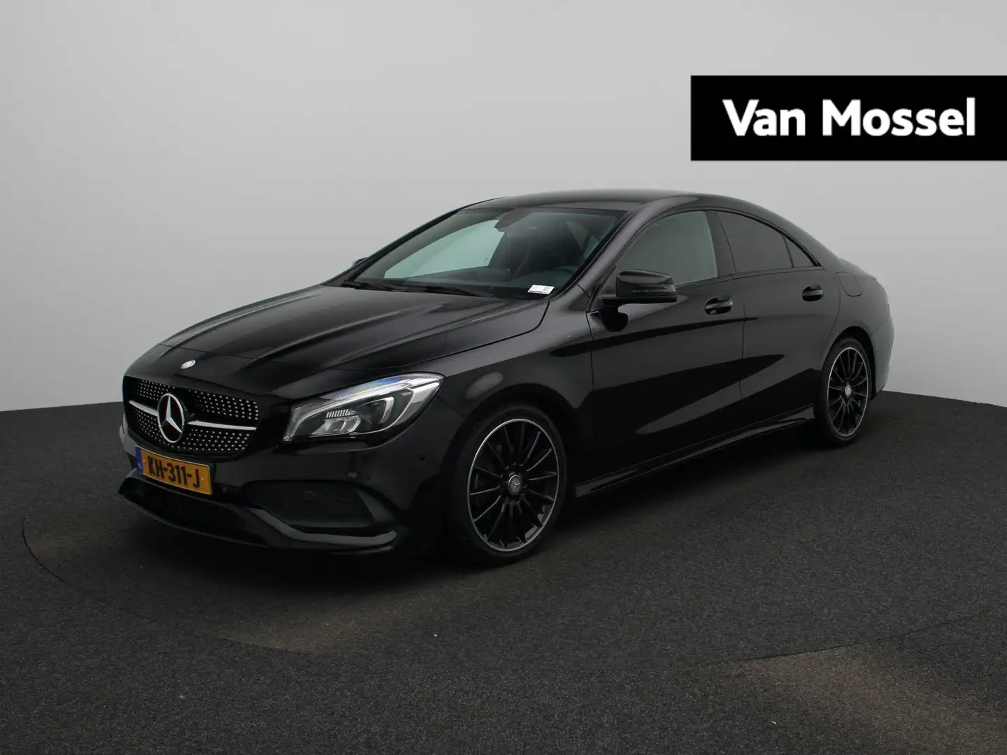 Mercedes-Benz CLA 180 AMG Night Edition Plus | NAVIGATIE | CLIMATE CONTR Noir - 1