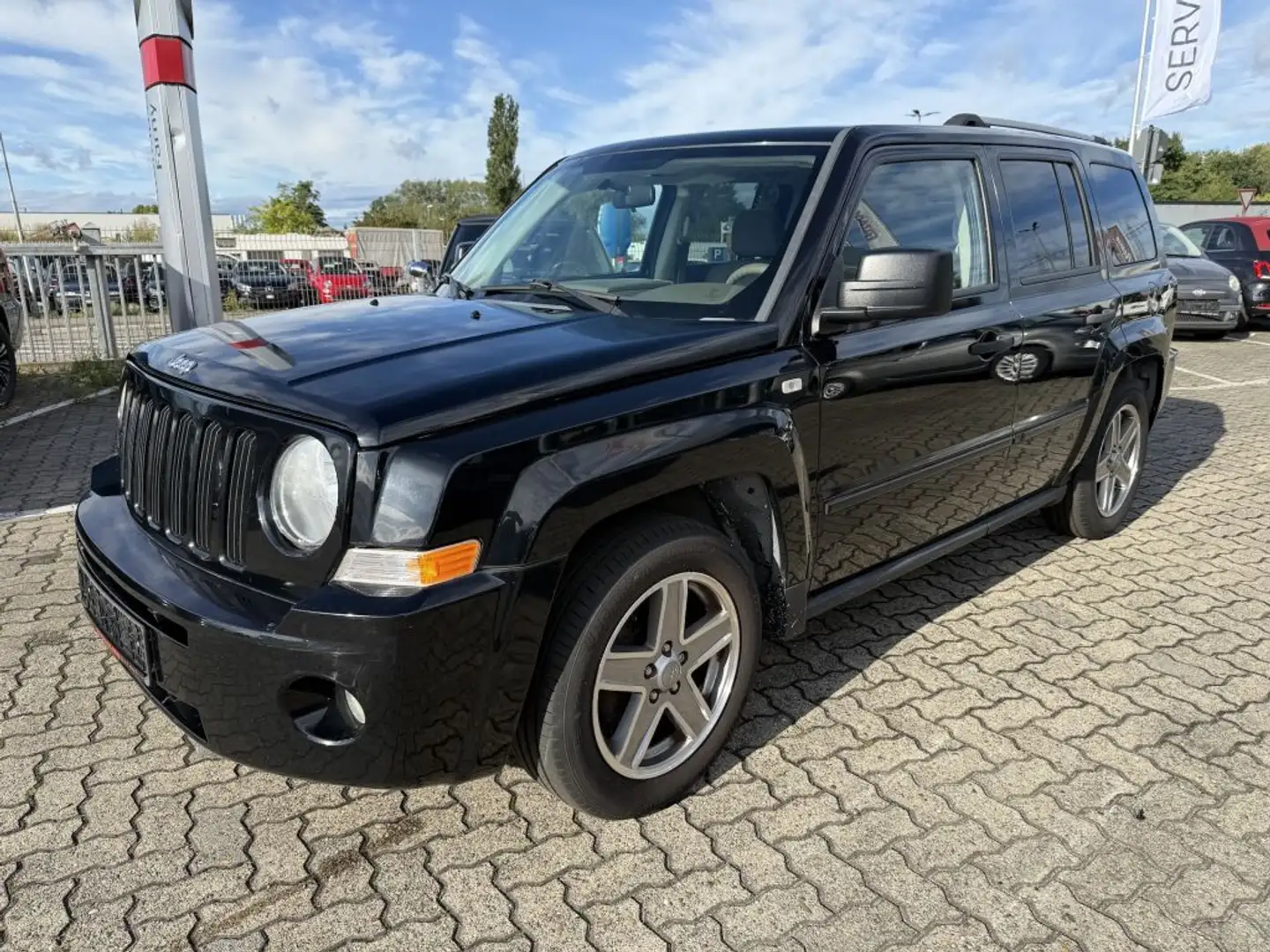 Jeep Patriot 2.4 Sport Schwarz - 1
