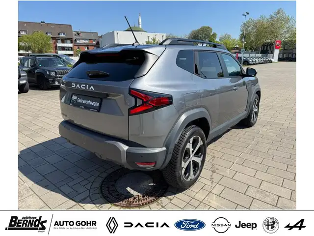 Dacia Duster view 4
