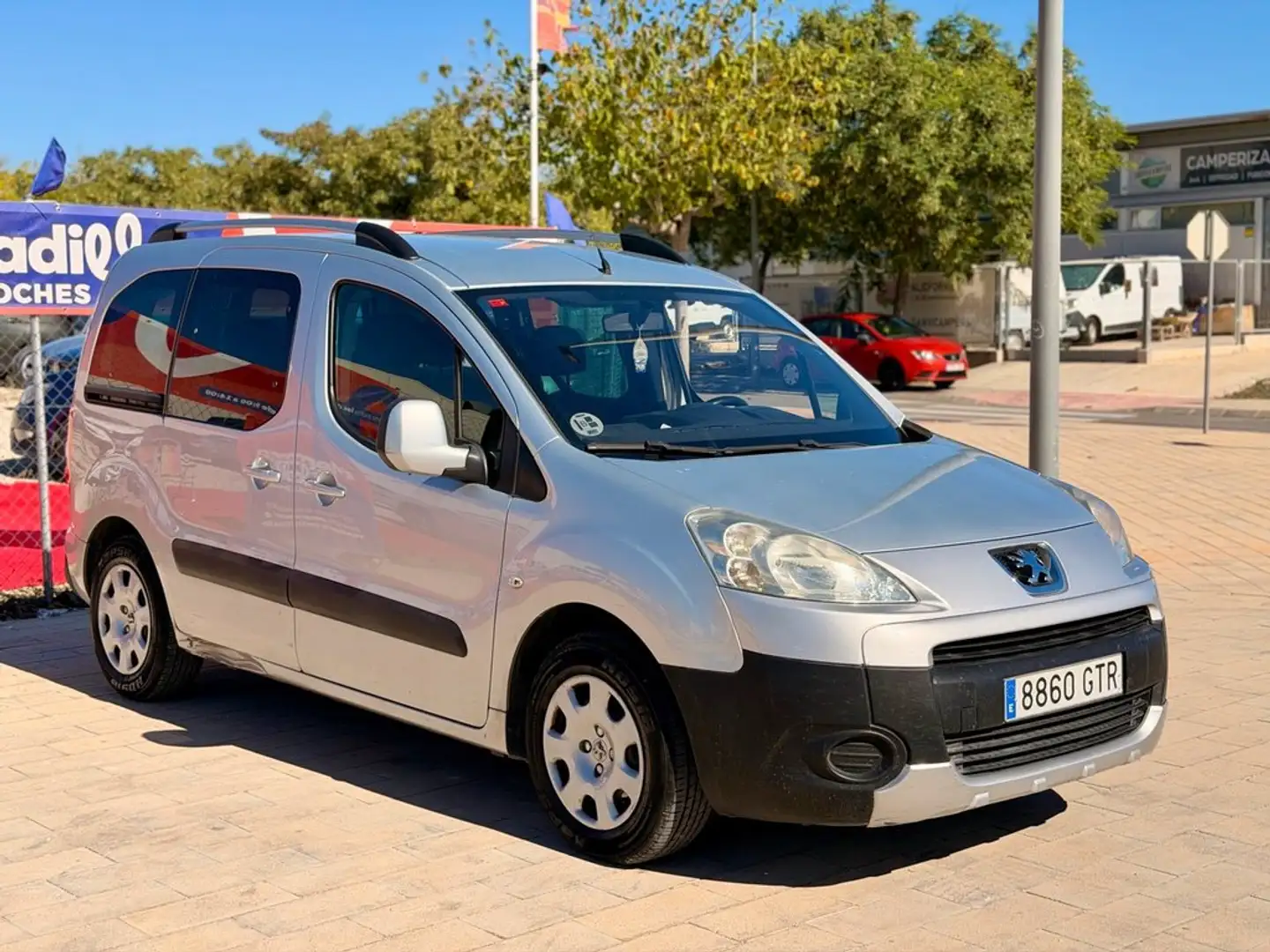 Peugeot Partner Peugeot Tepee Confort 1.6 HDi 90cv Gris - 2