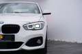 BMW 120 i Aut. *M-Sportpaket~Navi~LED~ACC~Leder* Wit - thumbnail 5