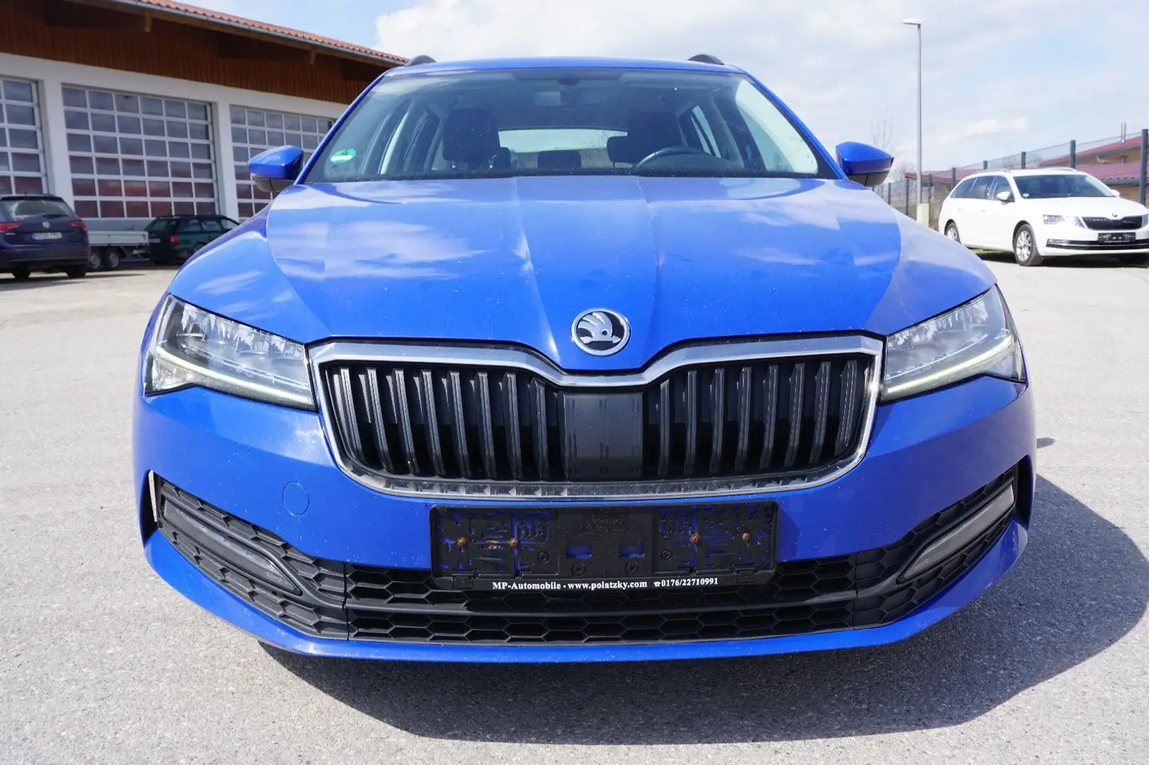 Skoda Superb Combi Active DSG NAV Amundsen/19Alu RS Blau - 2