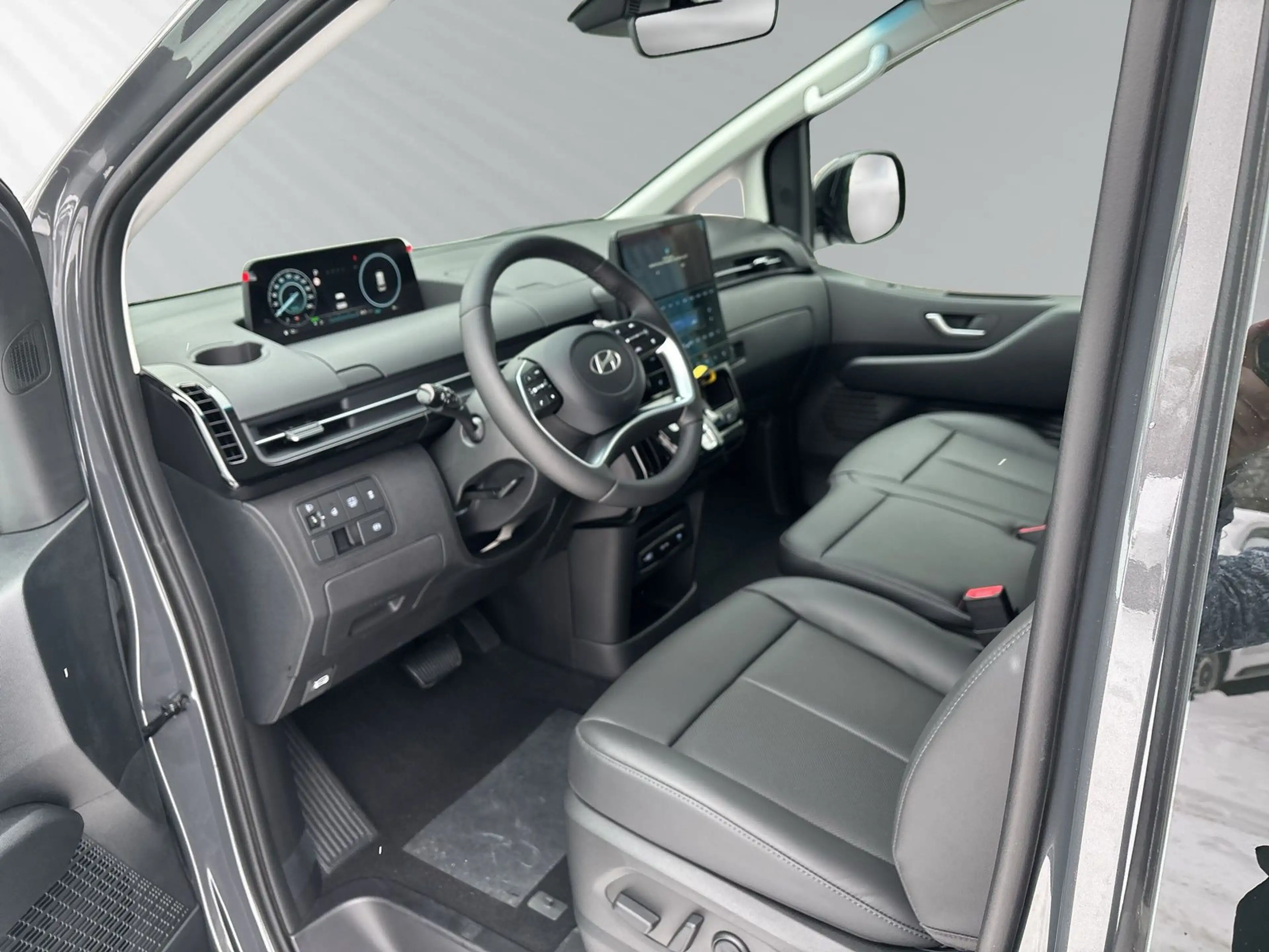 Hyundai STARIA STARIA HEV 9Sitzer 1.6 225PS 6AT Prime+Park-Pak. — photo 9
