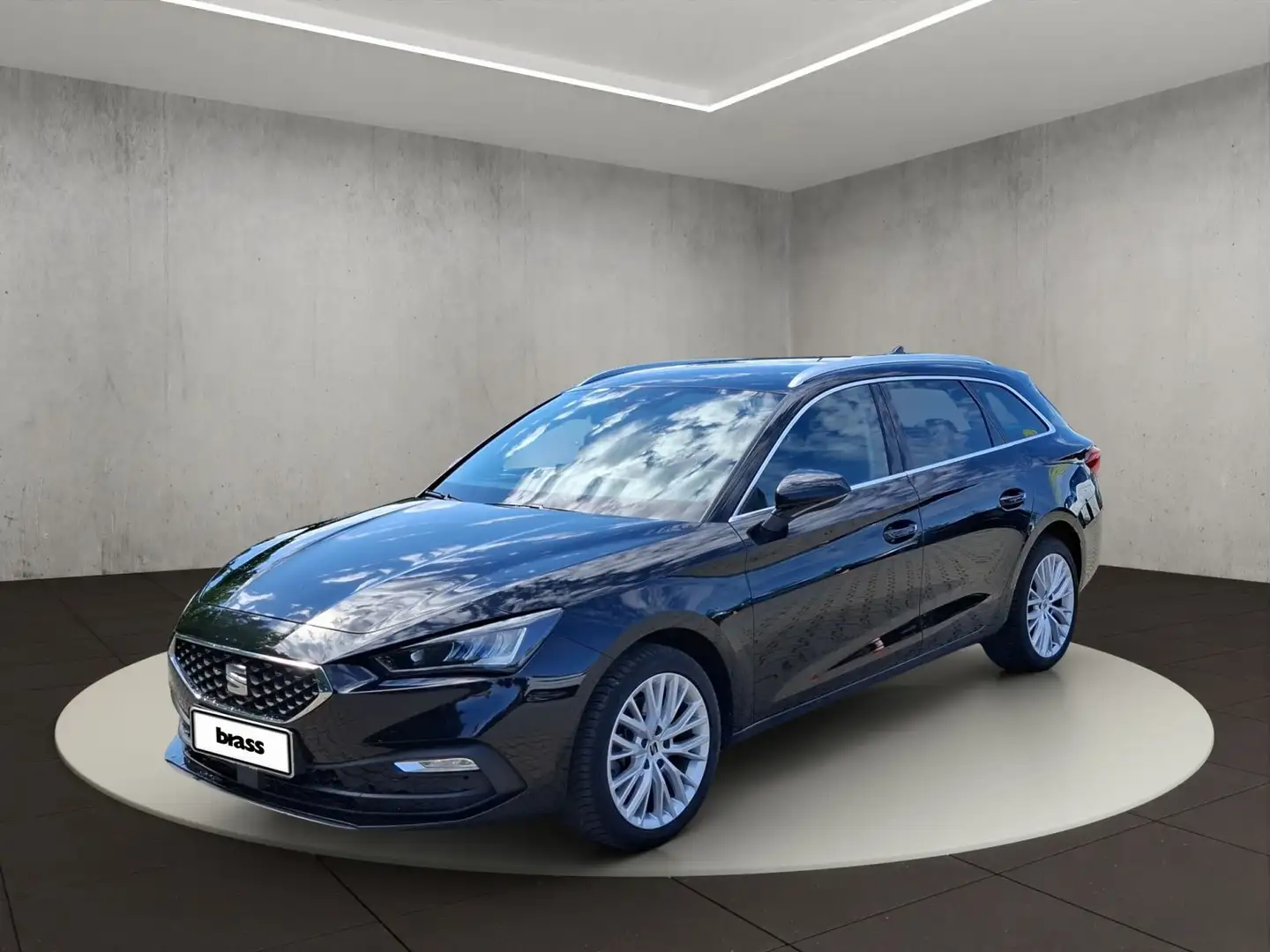 SEAT Leon Sportstourer 2.0 TDI Xcellence Allwetterrei Schwarz - 1
