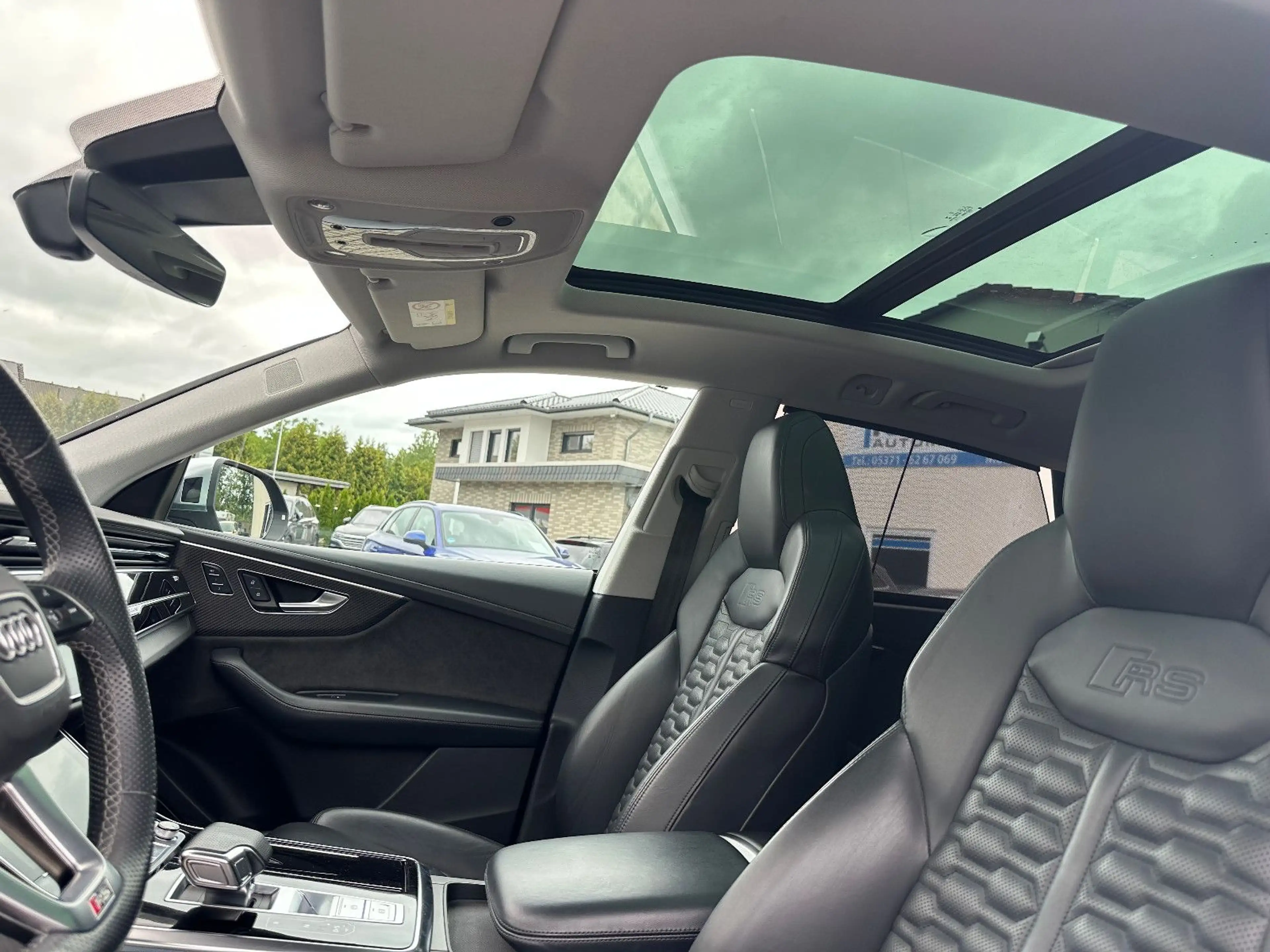 Audi RS Q8 4.0 TFSI quattro / Keramik / PANOR./AHK — photo 14