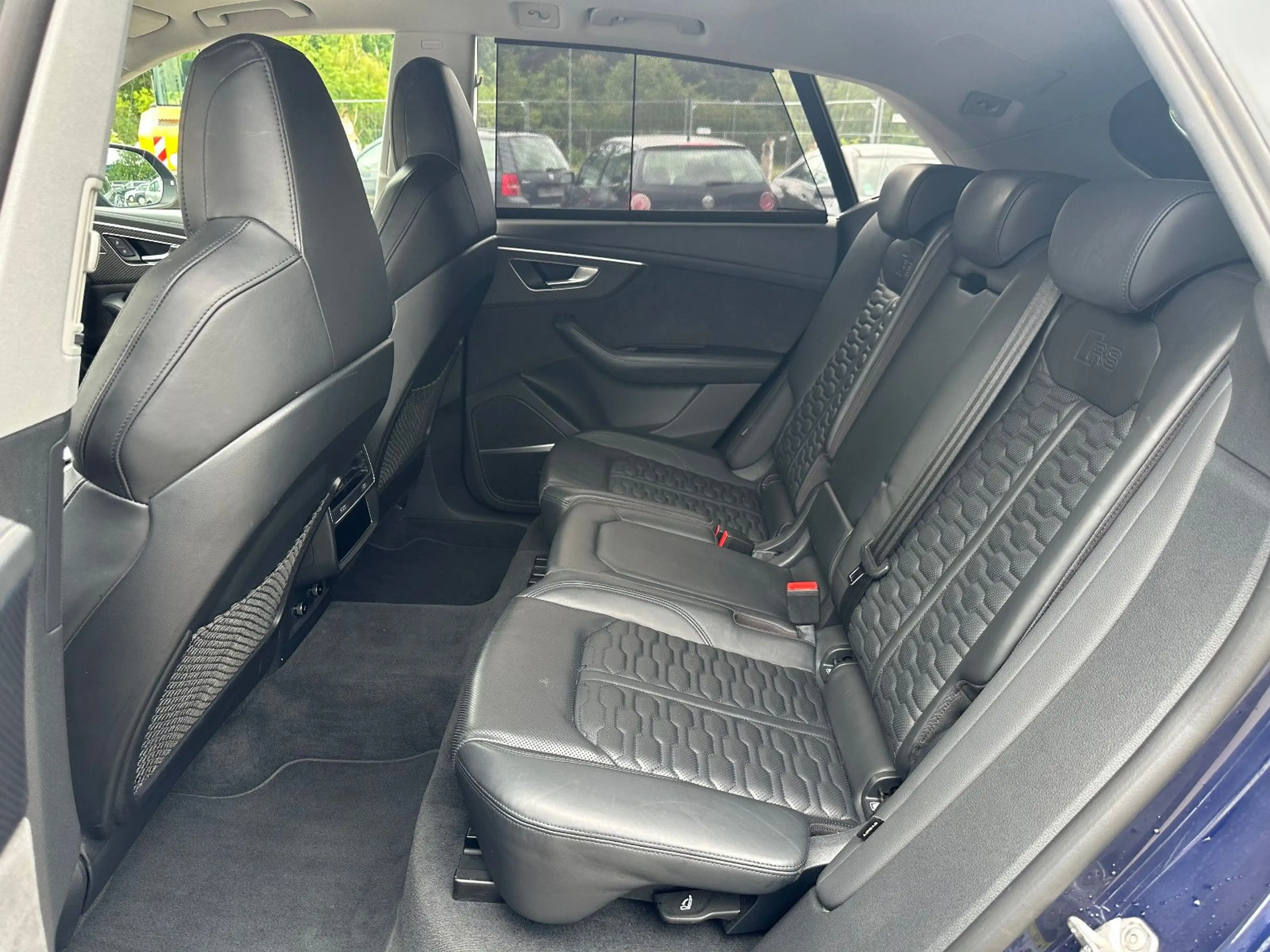 Audi RS Q8 4.0 TFSI quattro / Keramik / PANOR./AHK — photo 11
