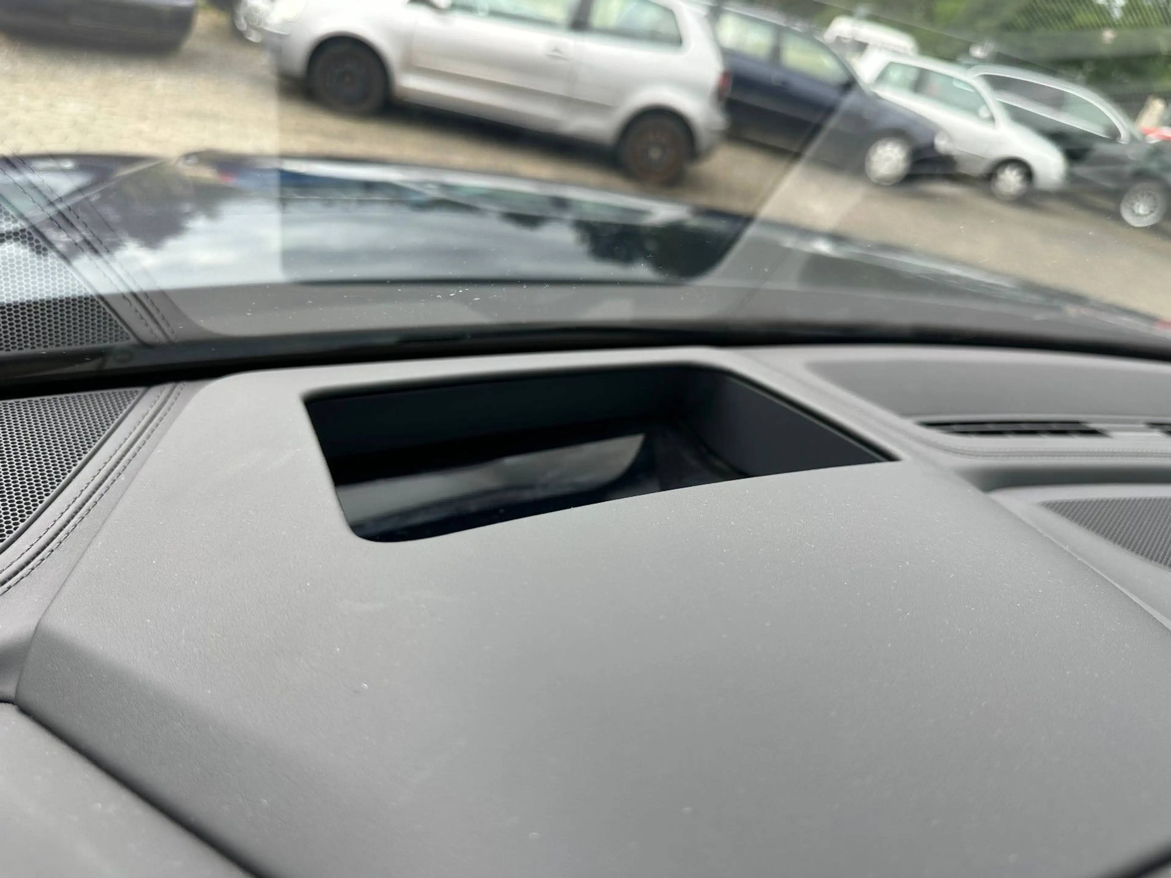 Audi RS Q8 4.0 TFSI quattro / Keramik / PANOR./AHK — photo 12