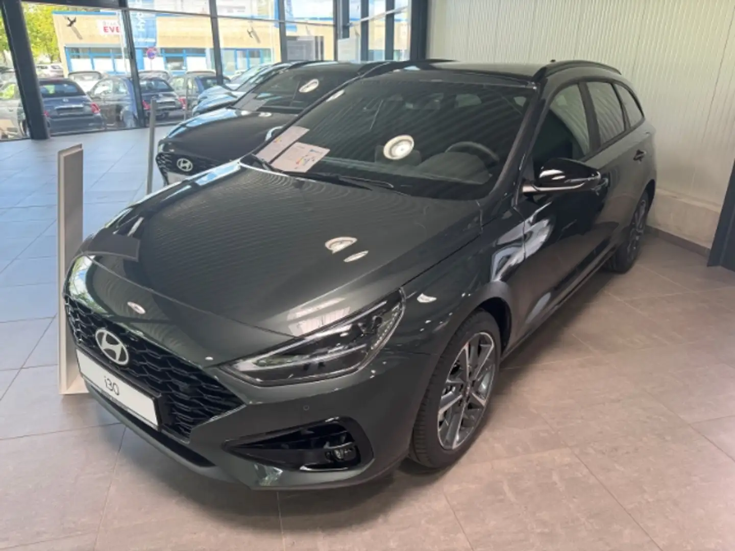 Hyundai i30 cw Advantage 1.0 T-GDI EU6e Navi Digitales Cockpit Grün - 2