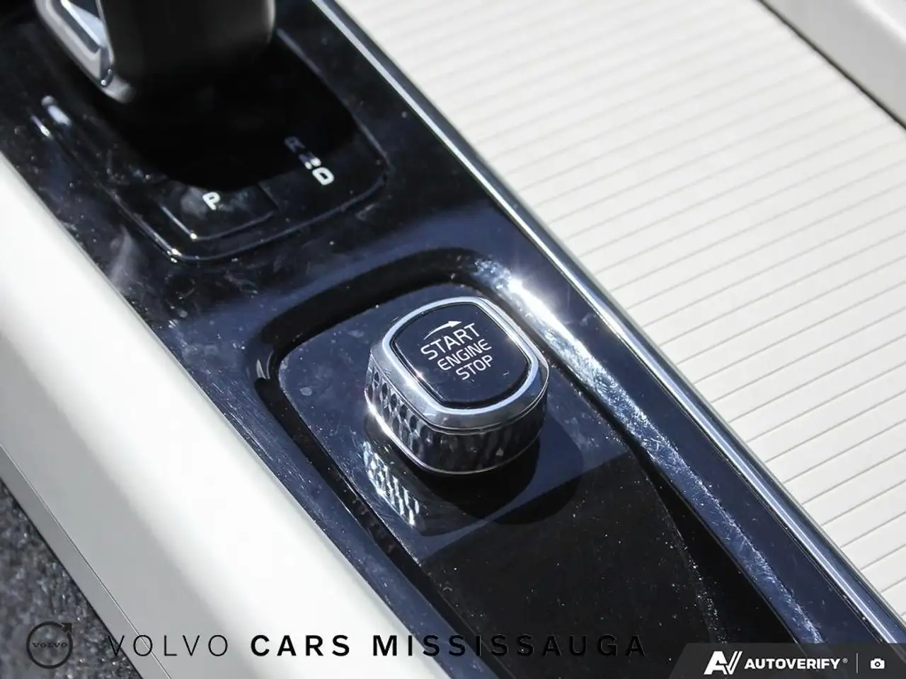 Volvo XC60 снимка Volvo XC60