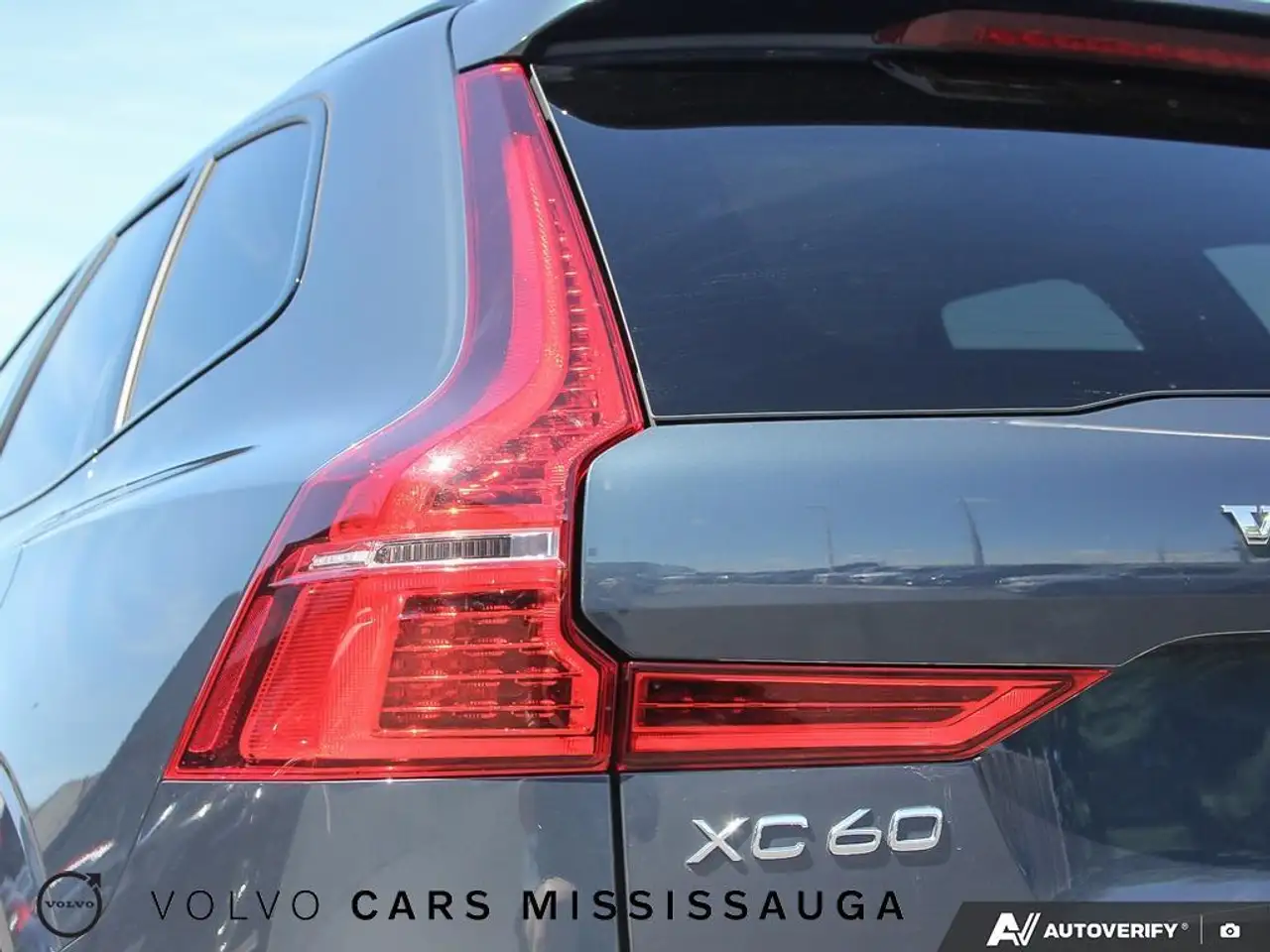 Volvo XC60 снимка Volvo XC60
