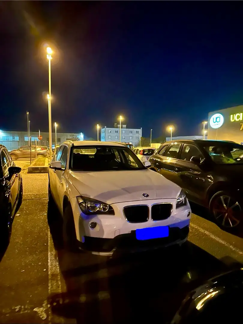 BMW X1 xDrive18d  MSport Alb - 1