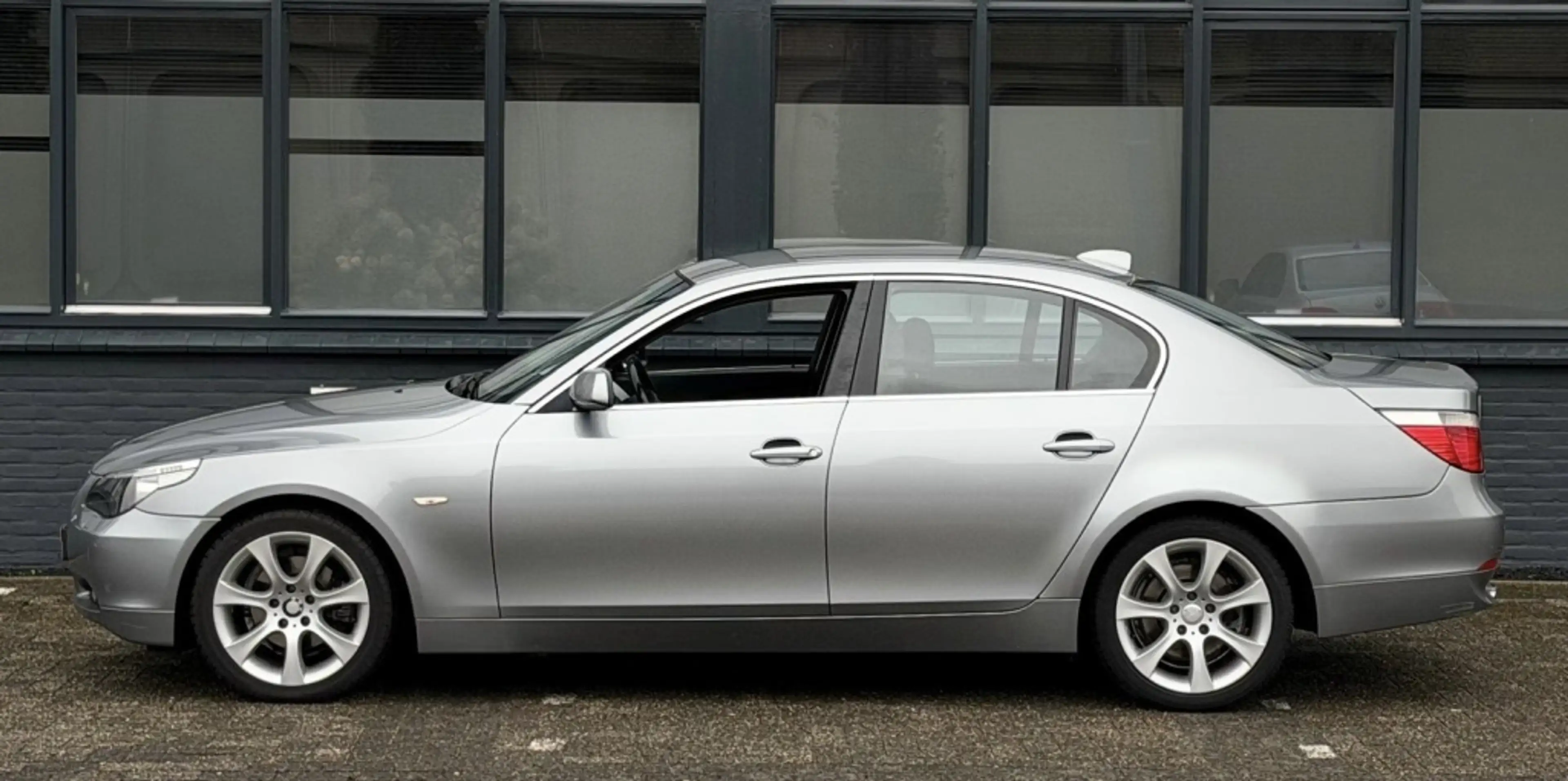 BMW 523 5-serie 523i Executive |Automaat |CruiseC |Navi |N — photo 3