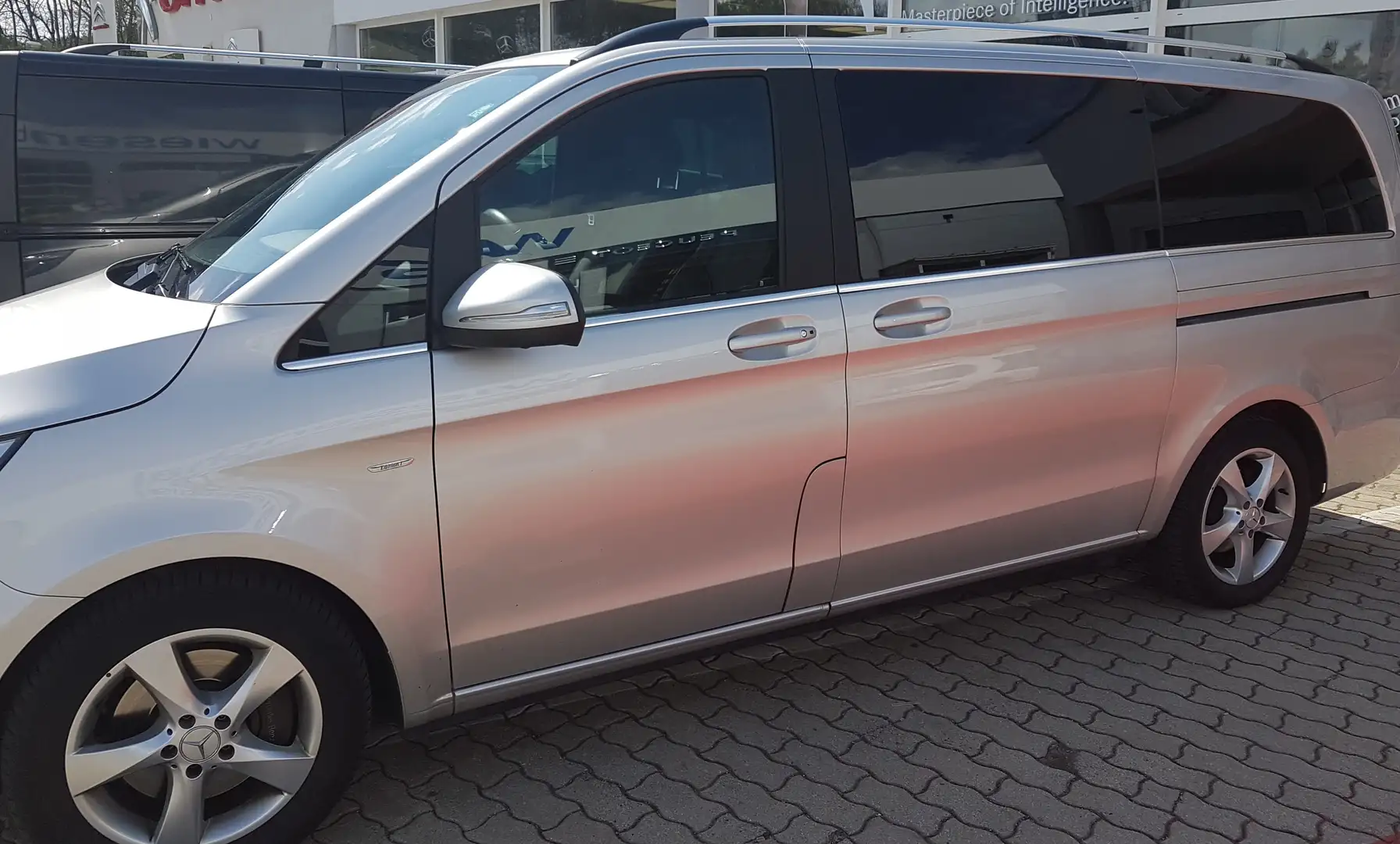 Mercedes-Benz V 250 V 250 BlueTEC Edition 1 lang Edition 1 Silber - 1
