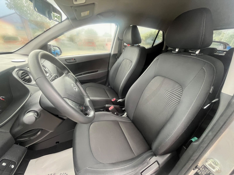 Hyundai i10 YES!Plus*Automatik*Lenk-und Sitzheizung*DAB* — photo 10