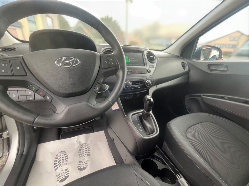 Hyundai i10 YES!Plus*Automatik*Lenk-und Sitzheizung*DAB* — photo 14