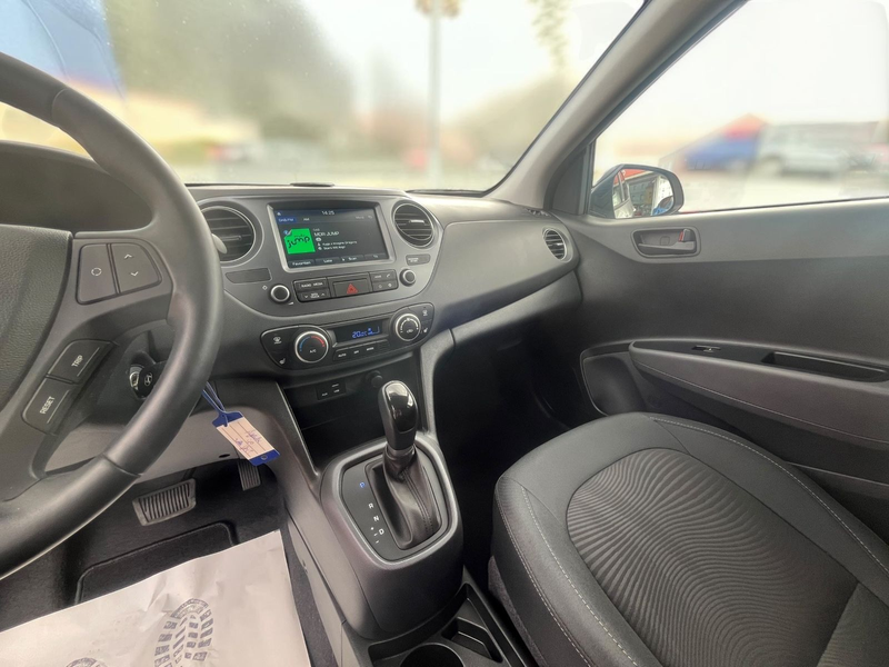 Hyundai i10 YES!Plus*Automatik*Lenk-und Sitzheizung*DAB* — photo 17