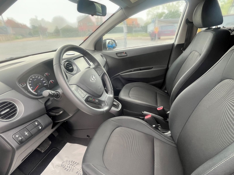 Hyundai i10 YES!Plus*Automatik*Lenk-und Sitzheizung*DAB* — photo 13
