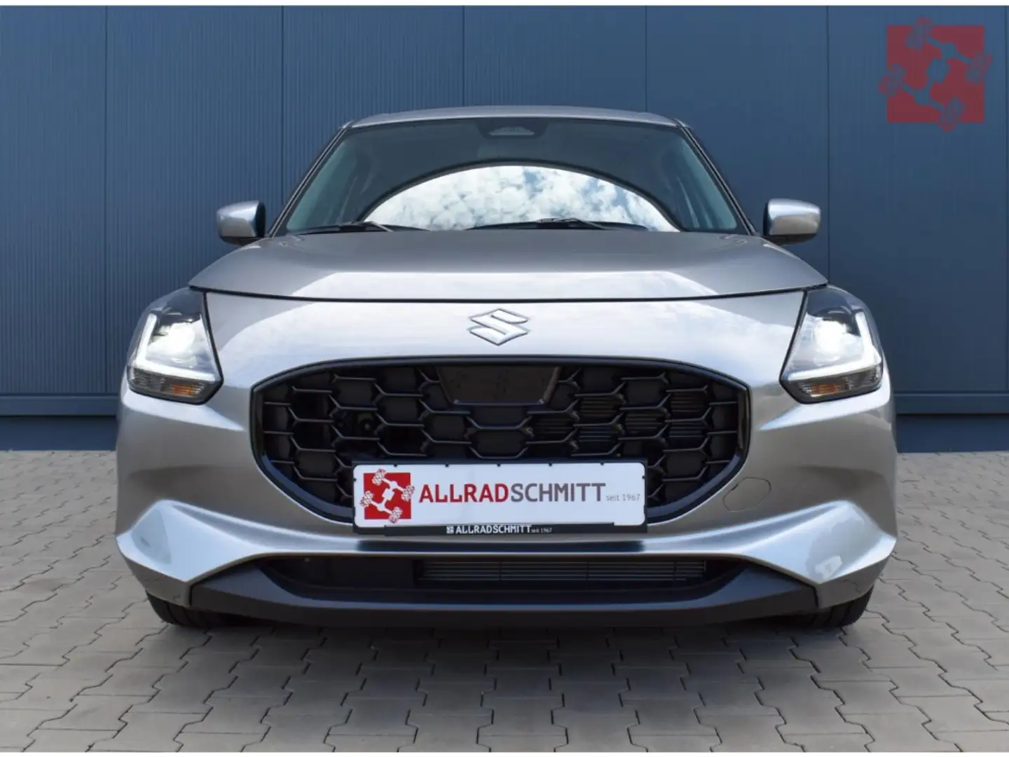 Suzuki Swift Comfort 1.2l Navi LED ACC Apple CarPlay Zilver - 2