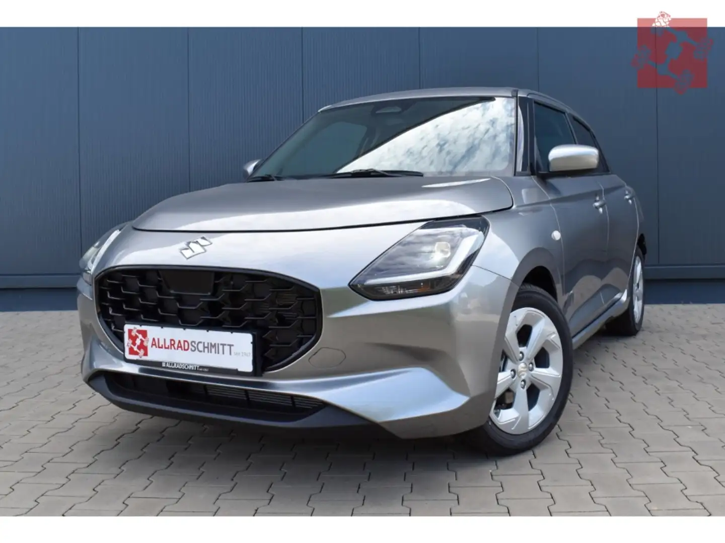 Suzuki Swift Comfort 1.2l Navi LED ACC Apple CarPlay Zilver - 1