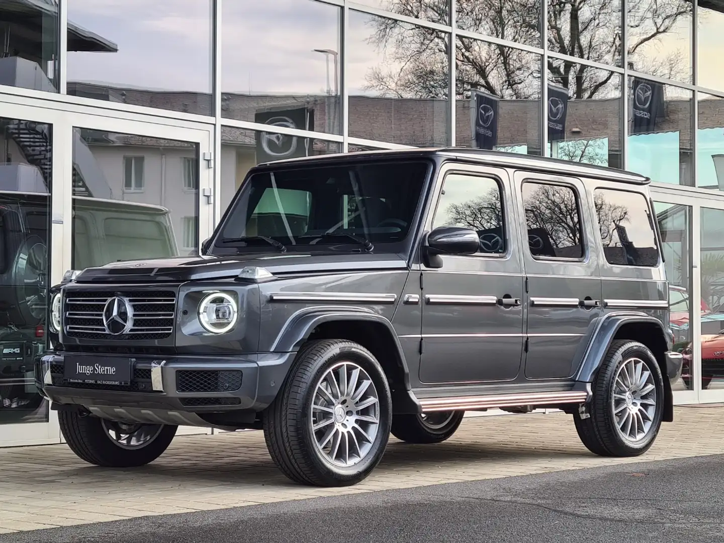 Mercedes-Benz G 350 d AMG-Line Šedá - 2