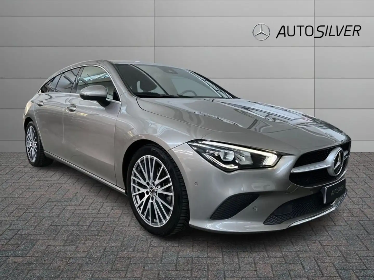 Mercedes-Benz CLA 200 d Automatic Shooting Brake Sport Grigio - 1