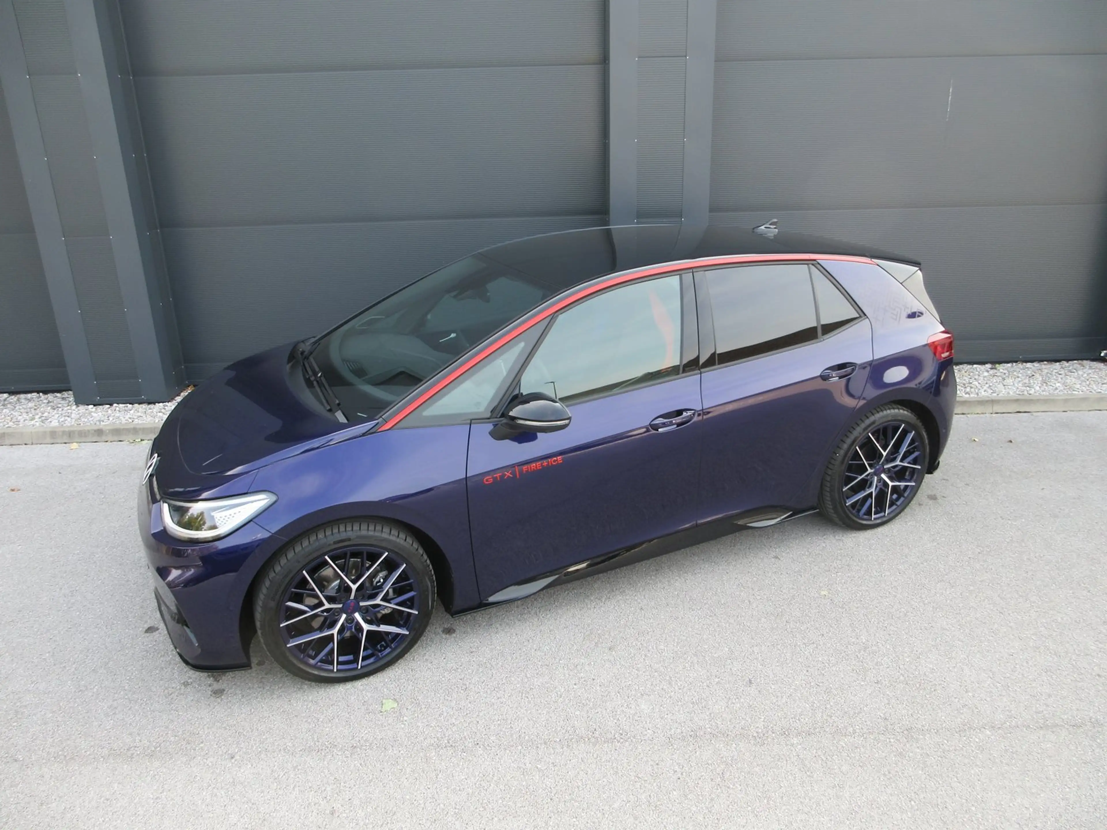 Volkswagen ID.3 GTX Perf. FIRE+ICE 240 kW — photo 3