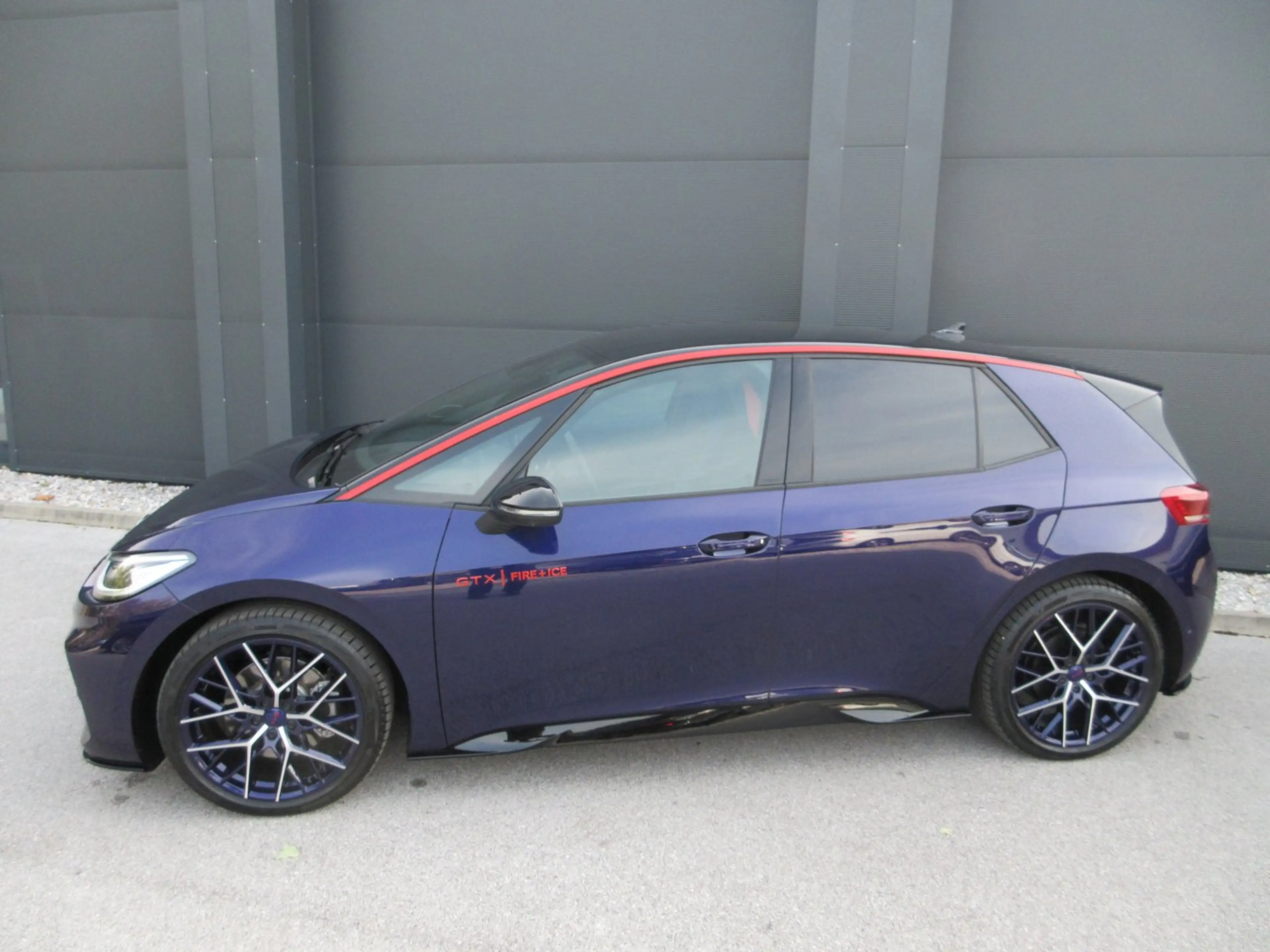 Volkswagen ID.3 GTX Perf. FIRE+ICE 240 kW — photo 2