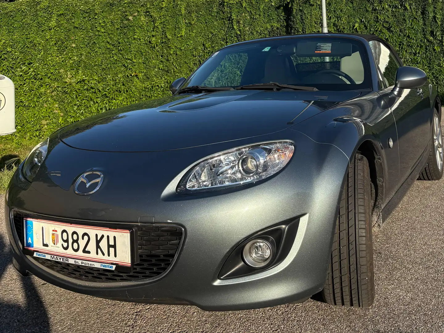 Mazda MX-5 MX-5 1,8i Mirai Mirai Grau - 2