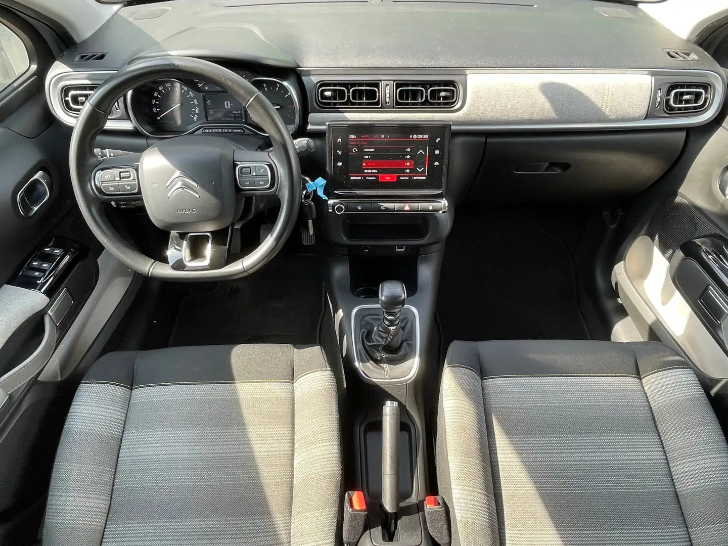 Citroen C3 PureTech - Shine 1.2 * 1. Besitz * Grau - 2