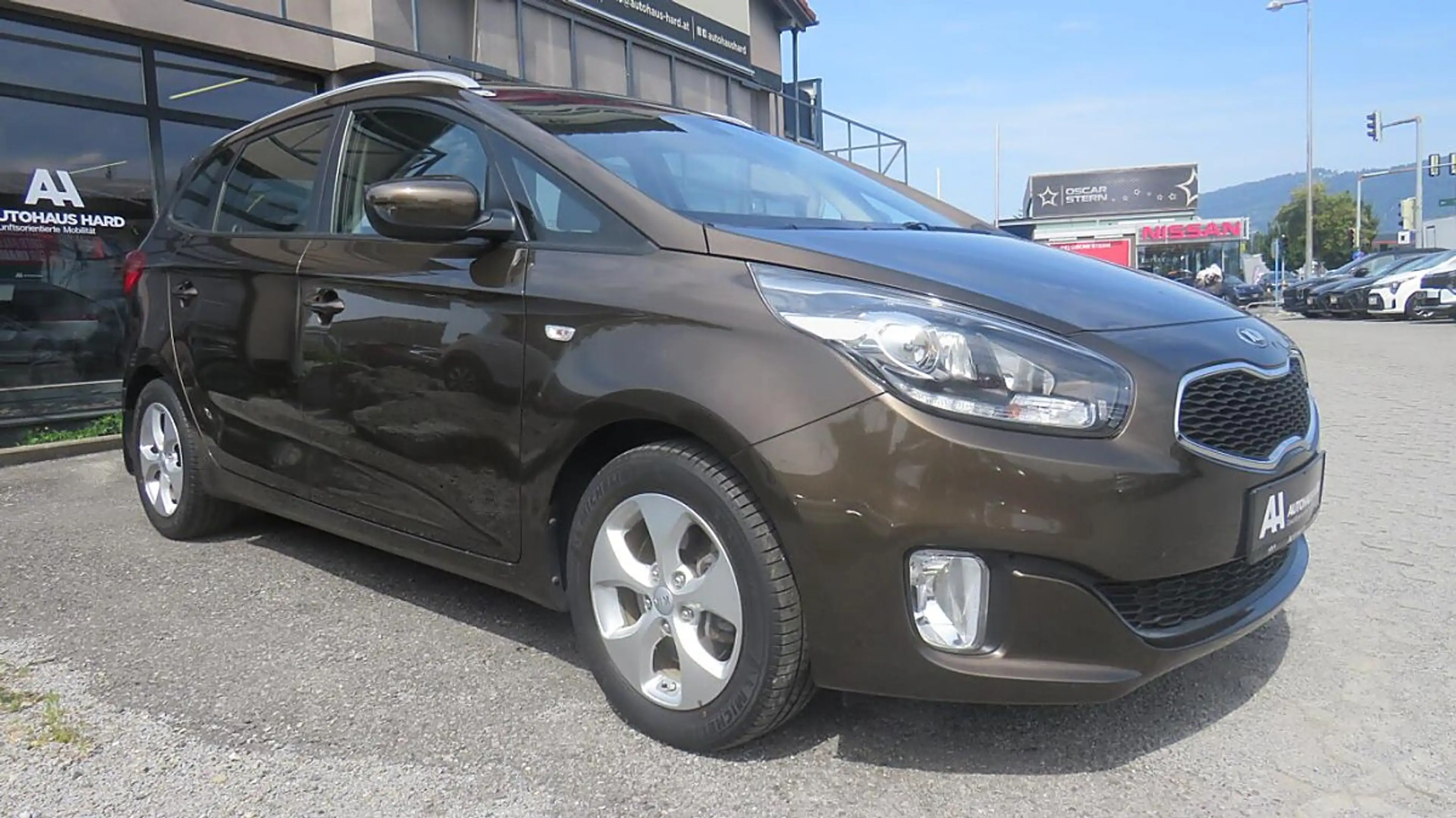 Kia Carens 1,6 GDI ISG Silber — photo 3