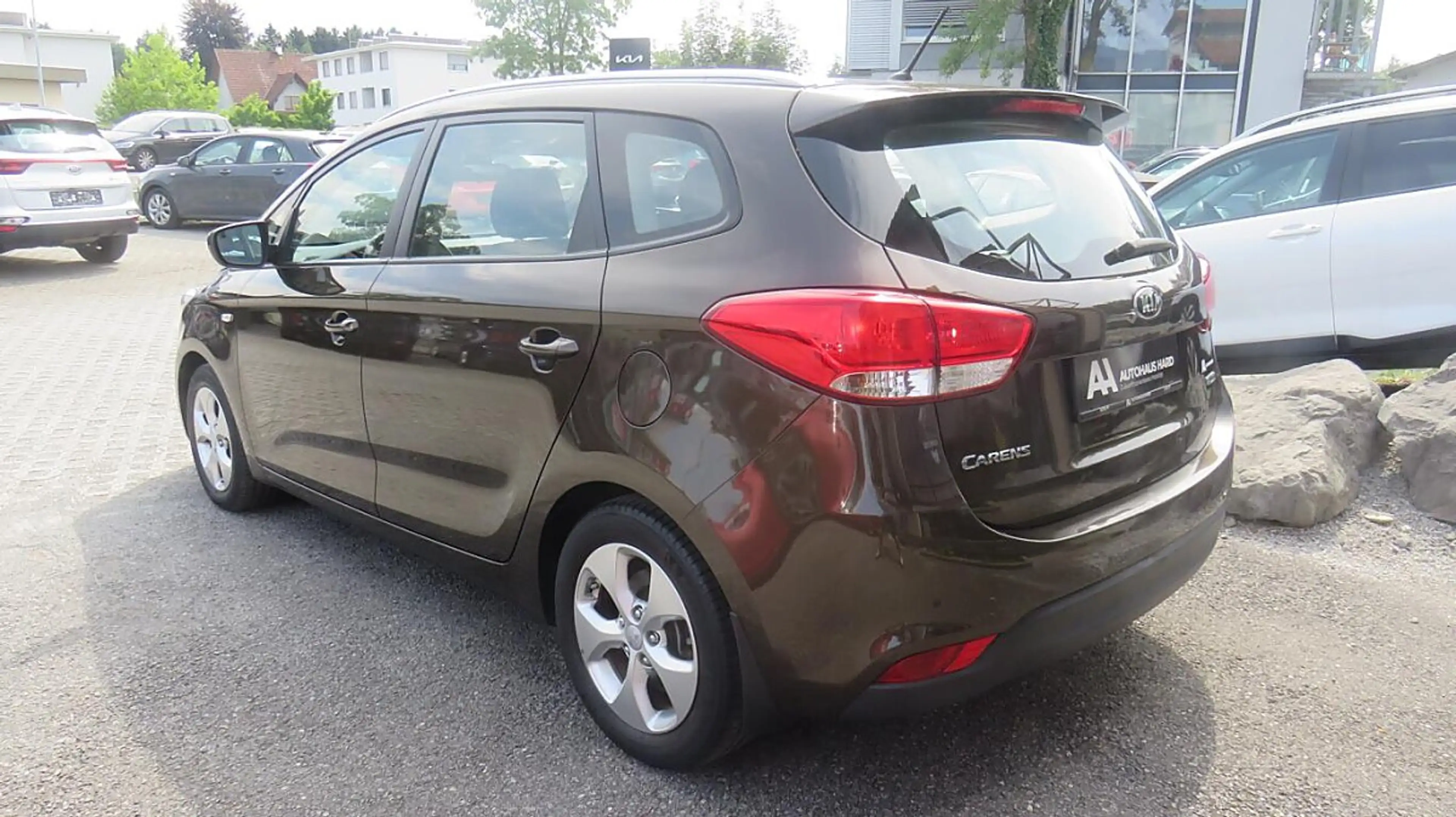 Kia Carens 1,6 GDI ISG Silber — photo 6