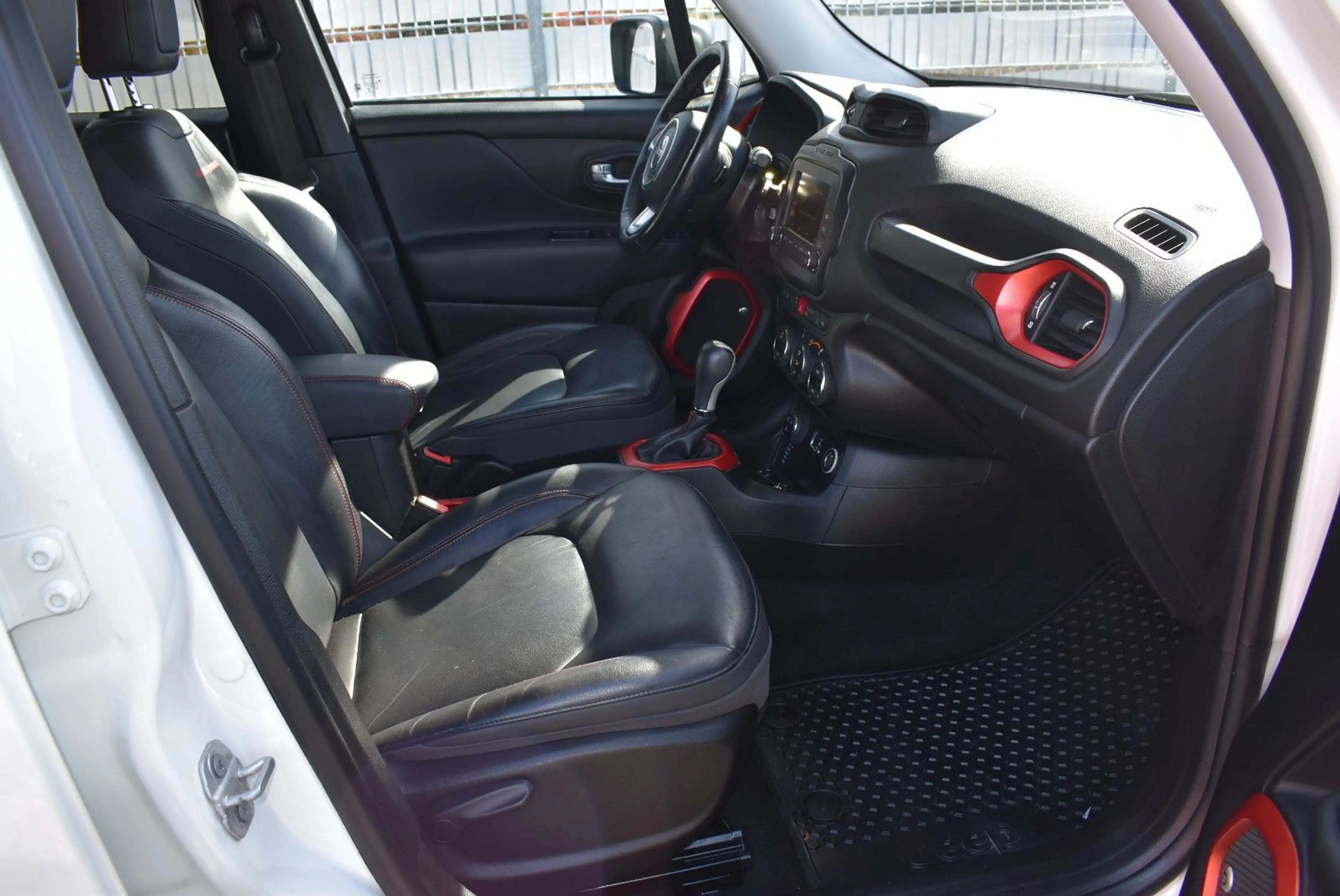 Jeep Renegade Trailhawk 4WD,2.Hand,AHK Zahnriemen NEU — photo 11