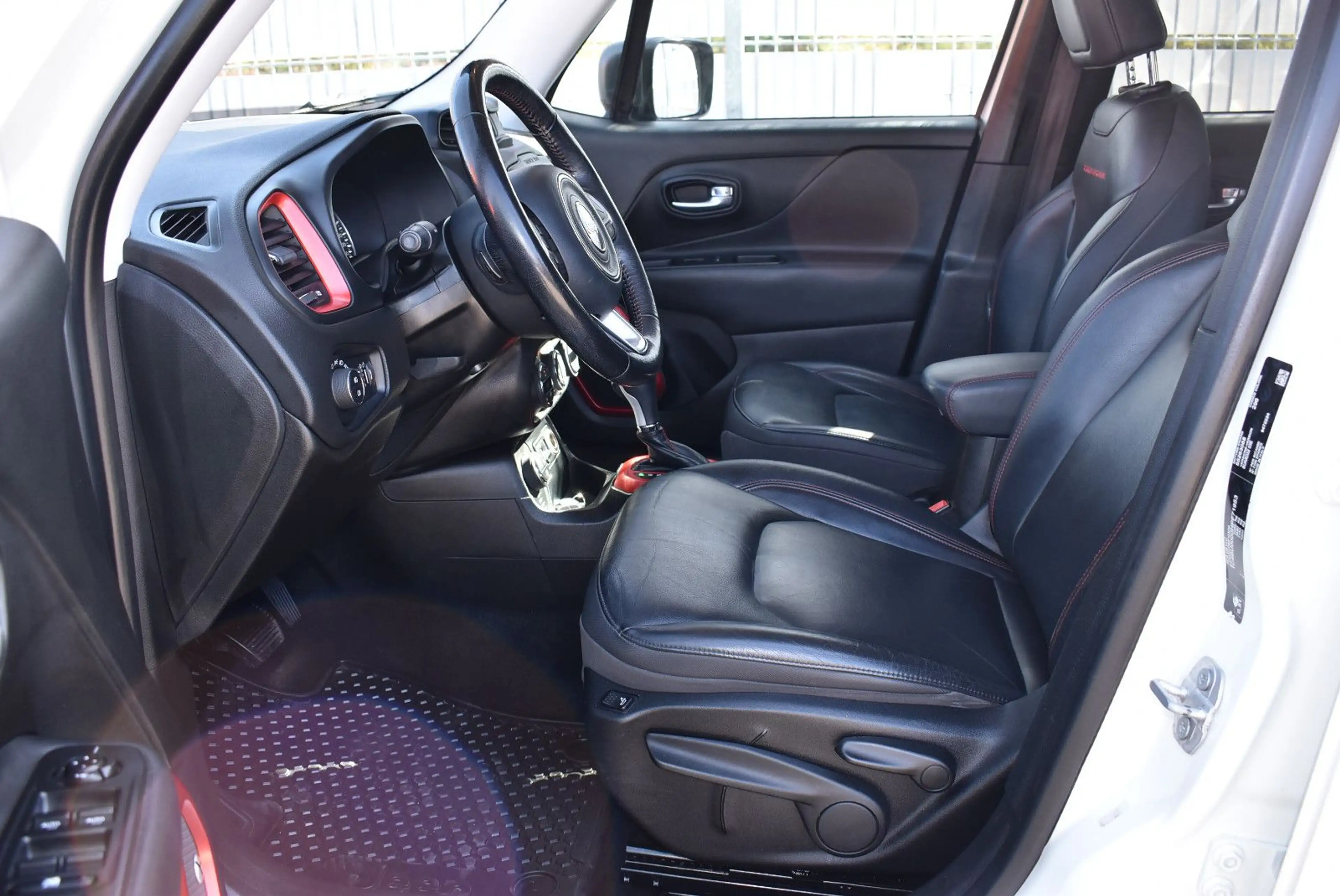 Jeep Renegade Trailhawk 4WD,2.Hand,AHK Zahnriemen NEU — photo 10