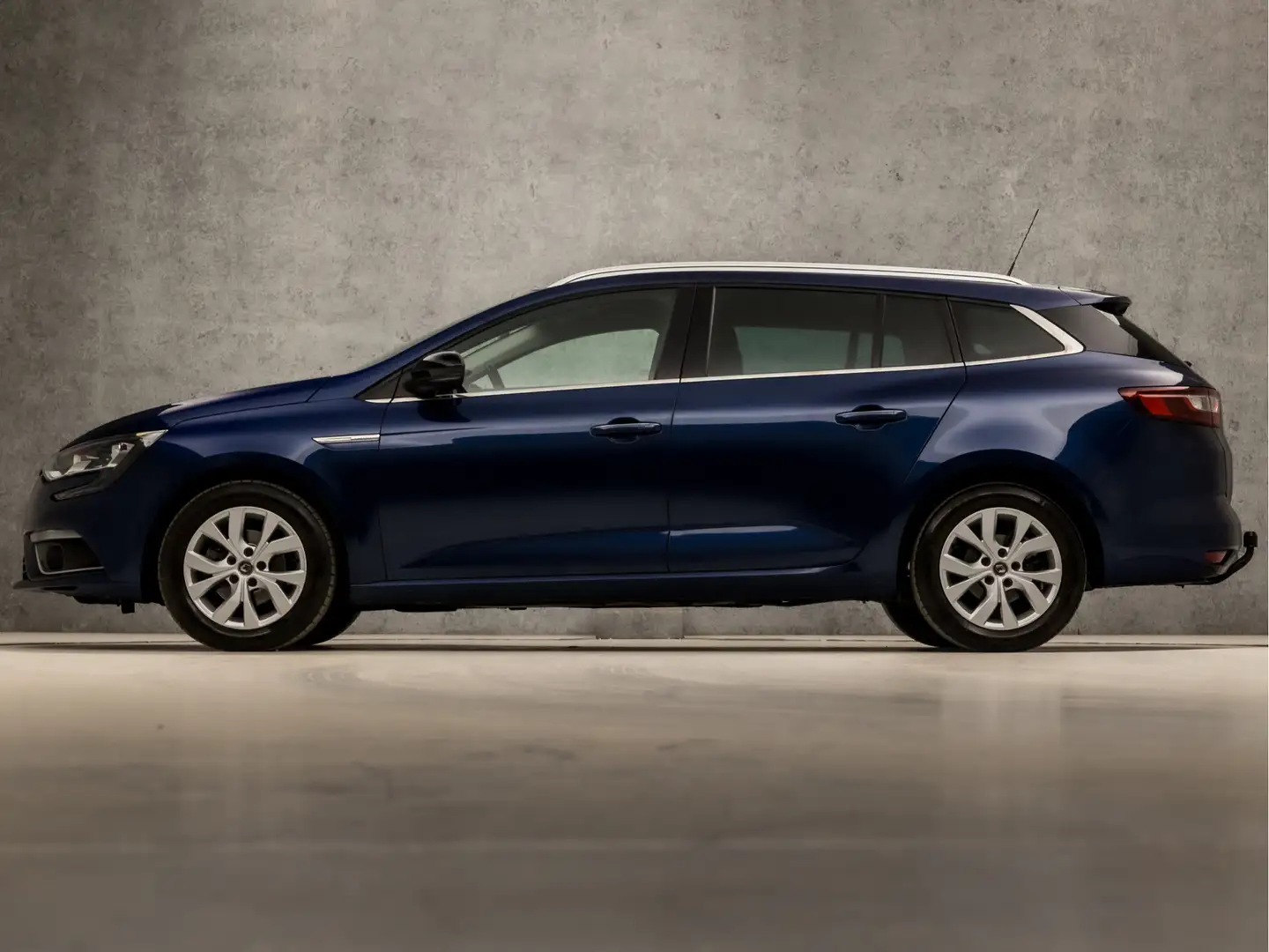 Renault Megane Estate 1.3 TCe Limited Sport (APPLE CARPLAY, VIRTU Blauw - 2