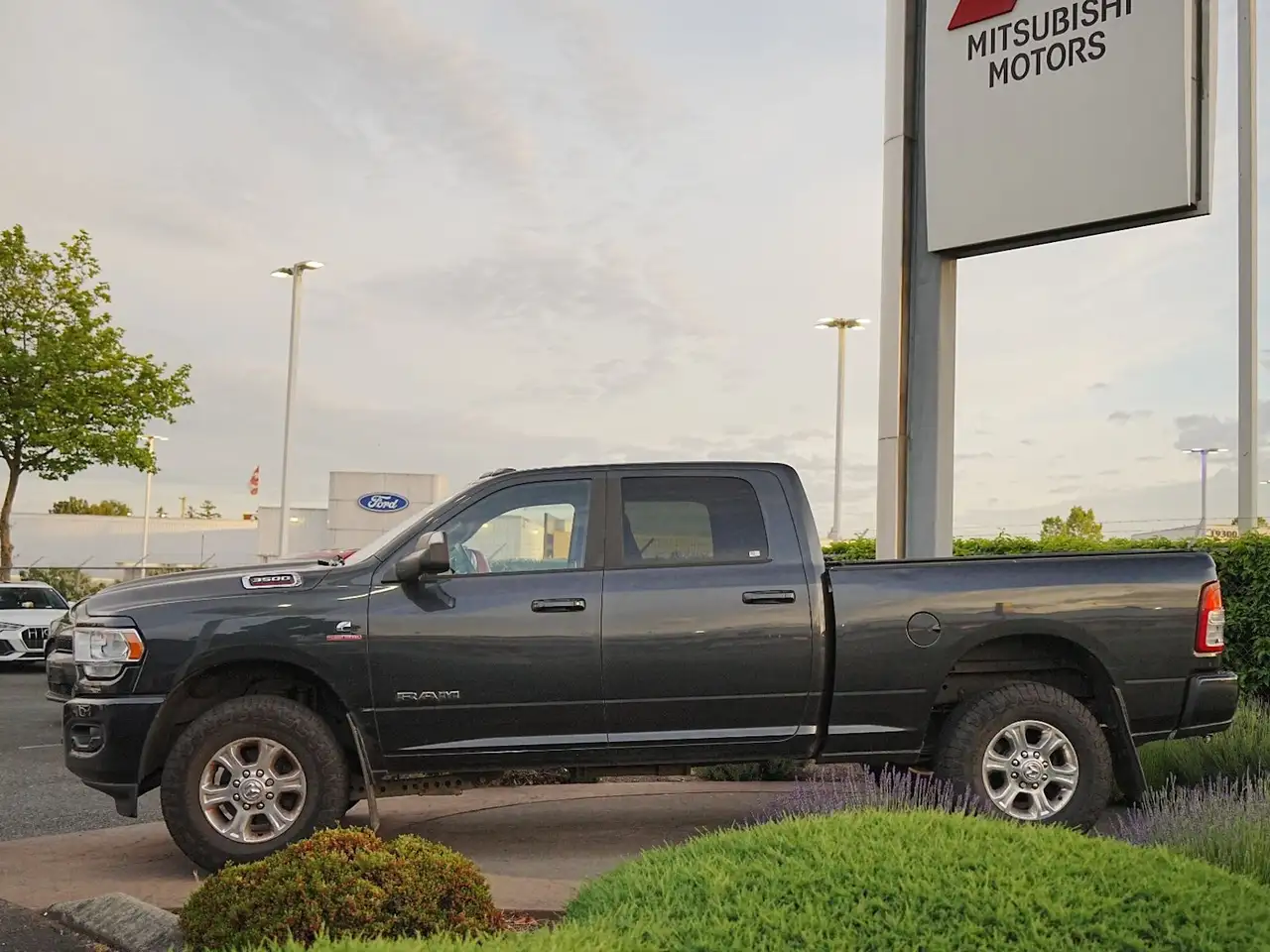 RAM 3500 снимка RAM 3500