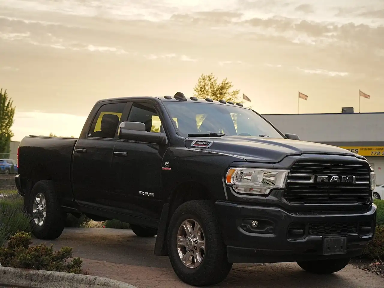 RAM 3500 снимка RAM 3500