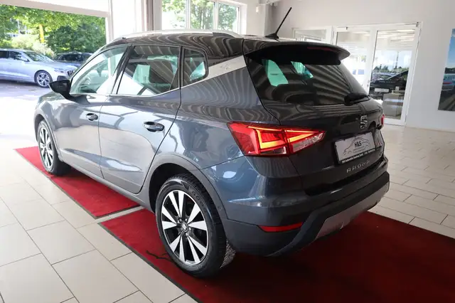 Seat Arona view 3