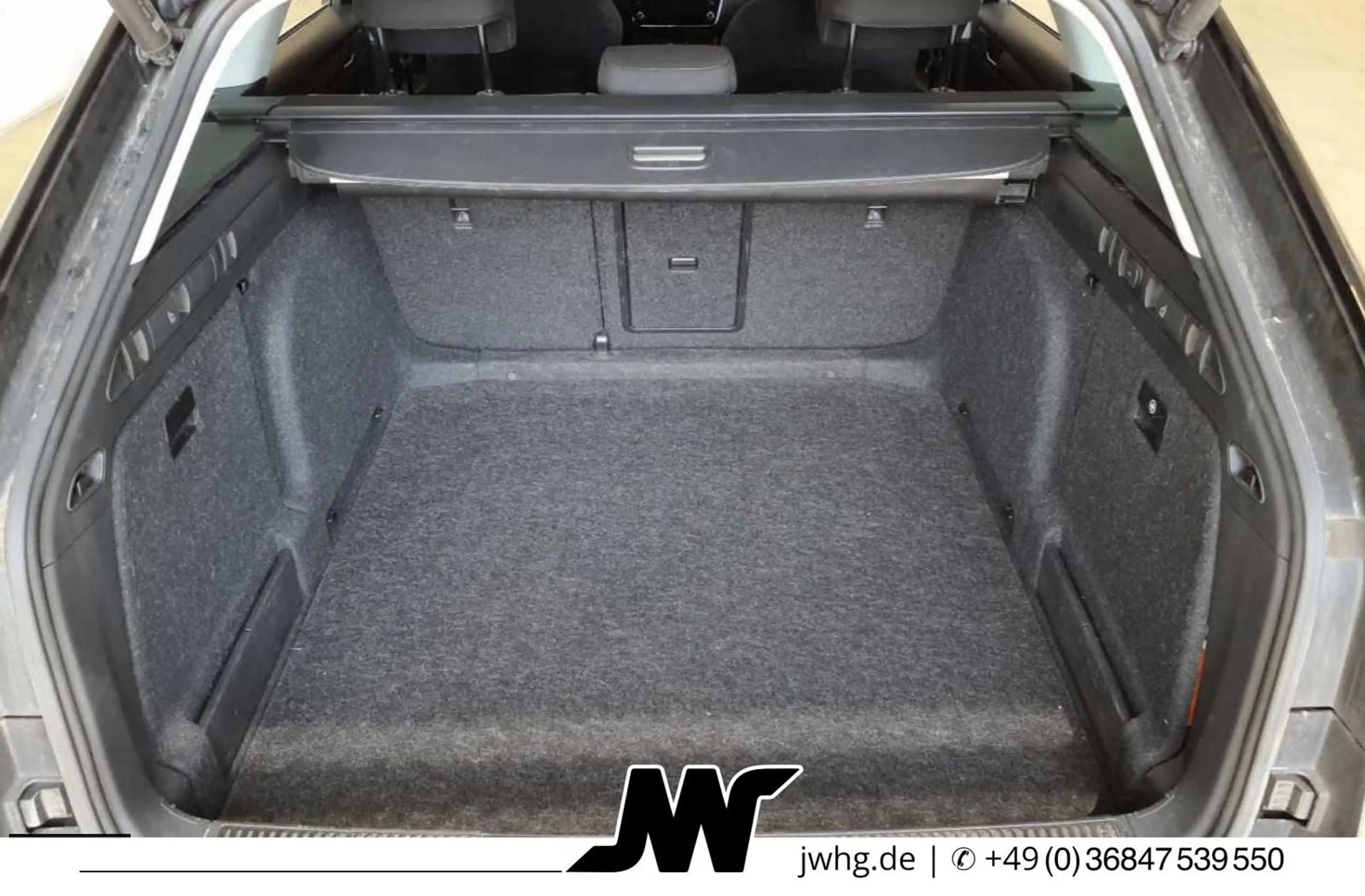 Skoda Superb Style VirtCockp ACC Kamera Matrix Navi17" — photo 7