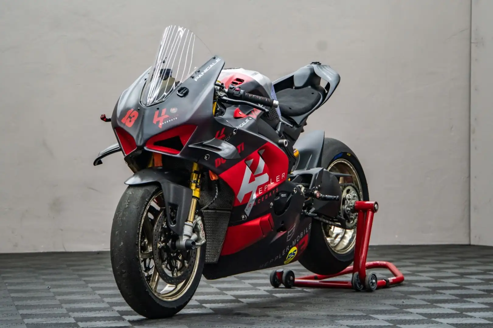 Ducati Panigale V4 R Race | Carbon | Extra Zwart - 1