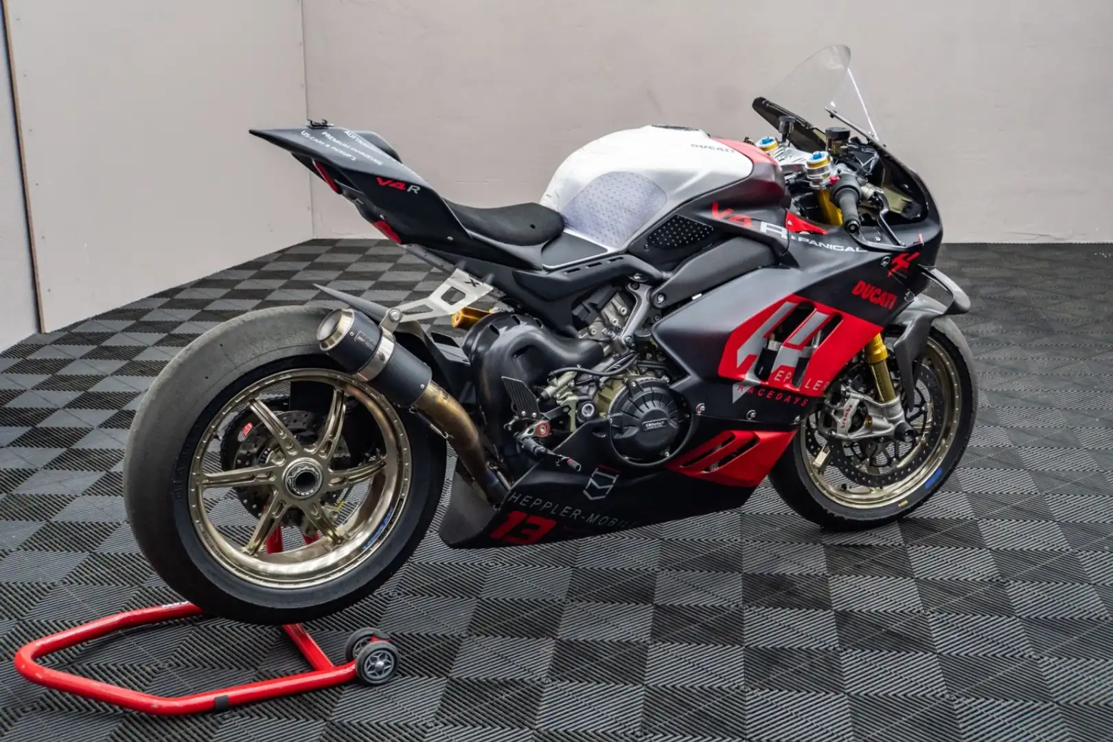 Ducati Panigale V4 R Race | GILLES | CARBON Negro - 2