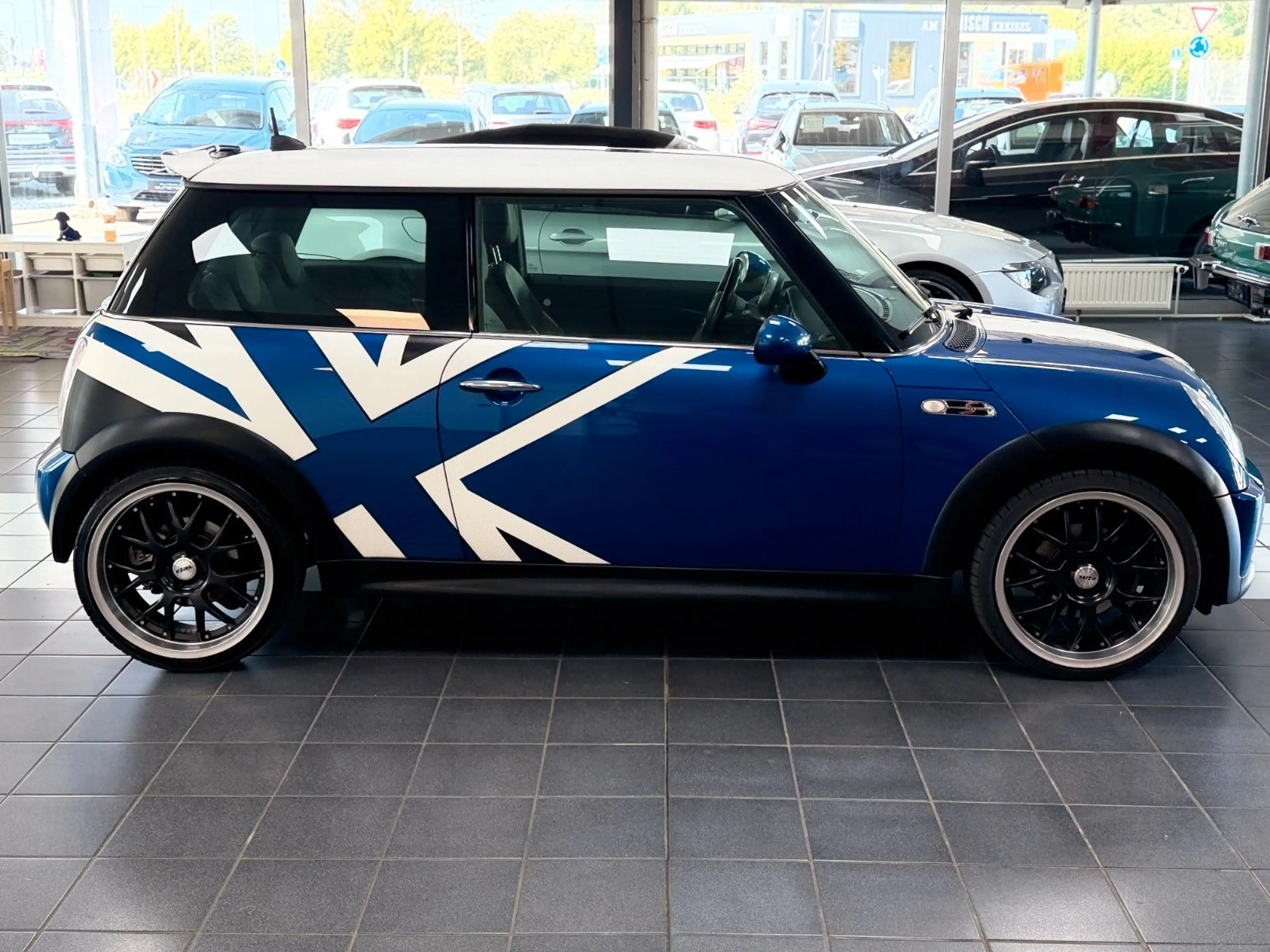 MINI Cooper S Mini Cooper S XENON/KLIMA/HuK/ — photo 4