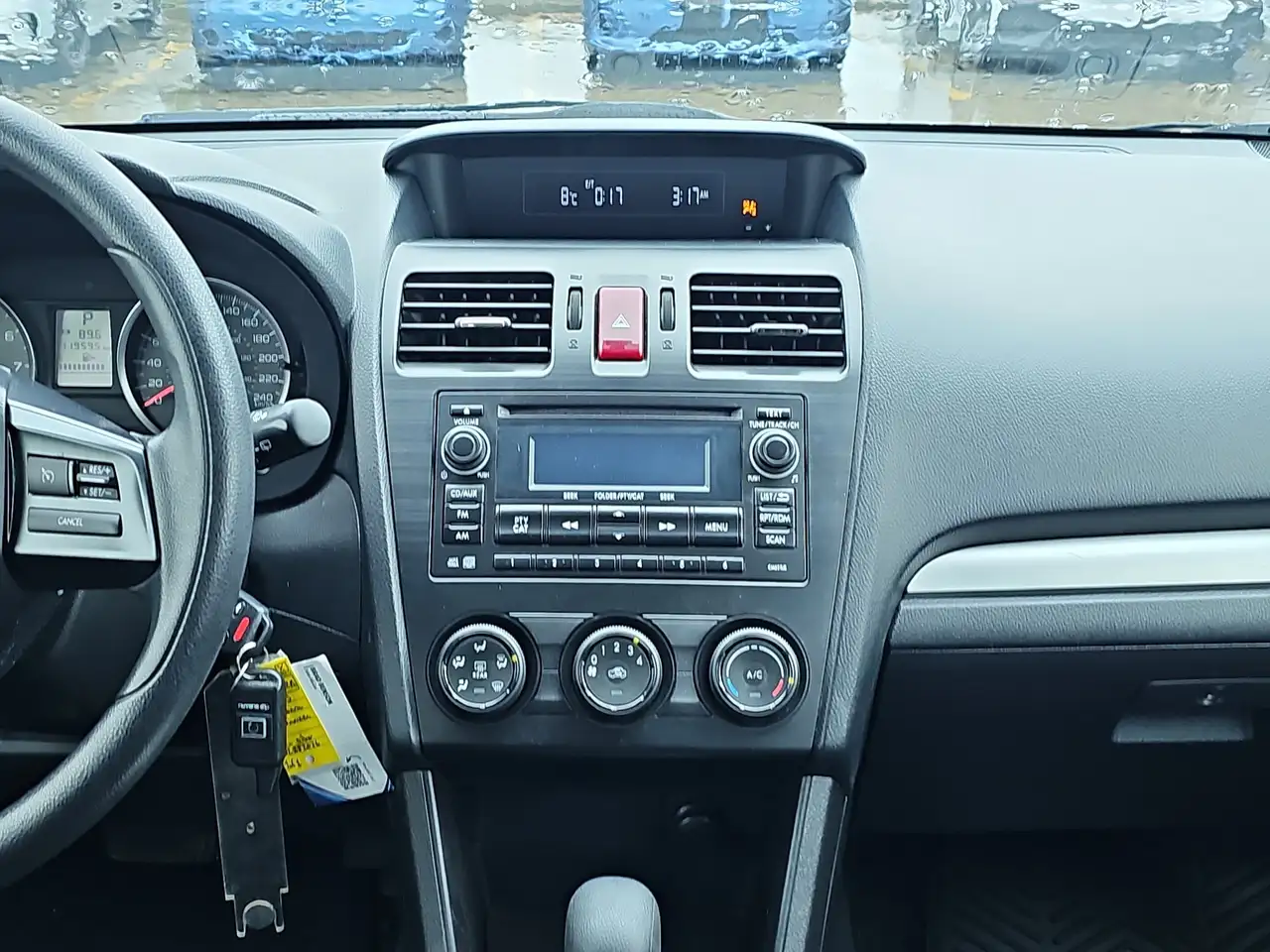 Subaru Impreza снимка Subaru Impreza